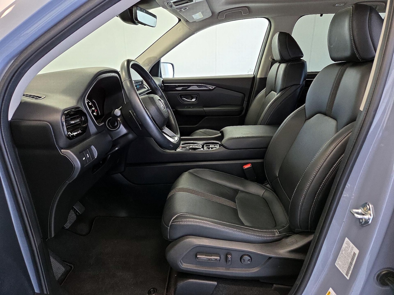 2025 Honda Pilot Touring - Photo 12