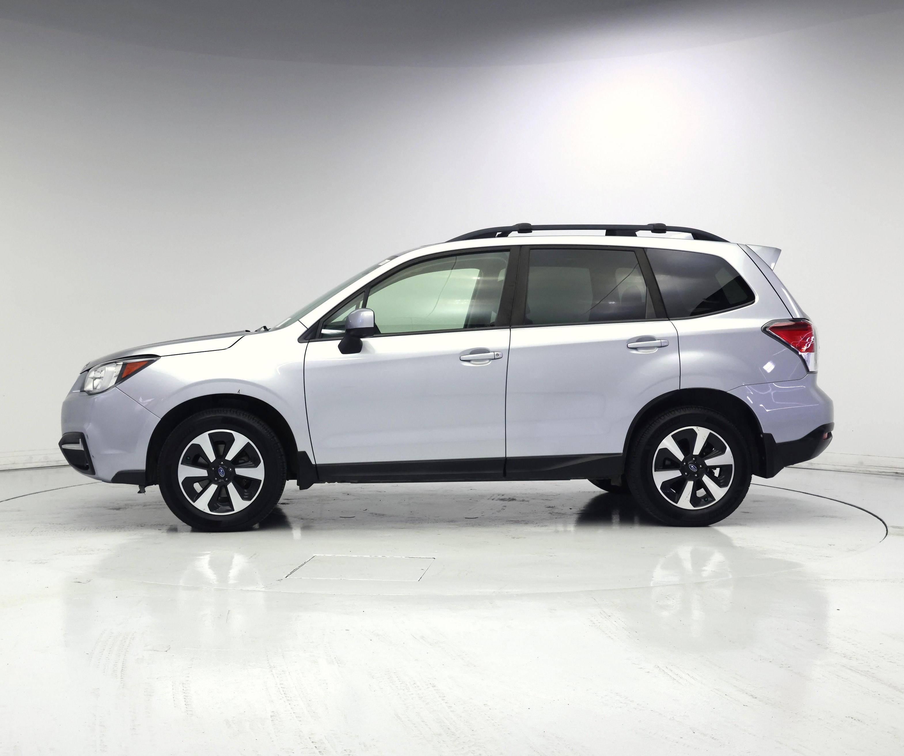 Thumbnail: 2017 Subaru Forester - 3