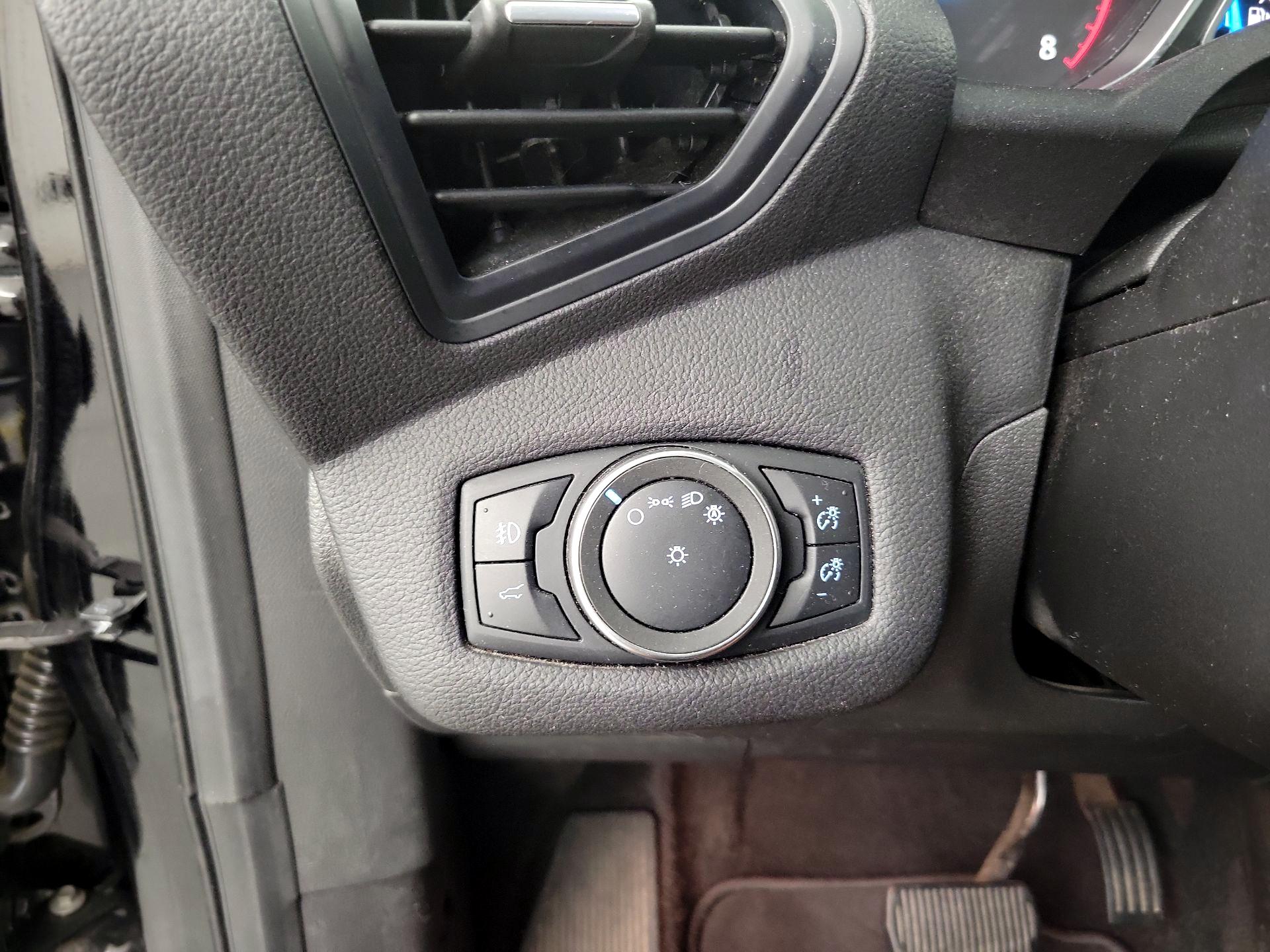 Thumbnail: 2019 Ford Escape - 11