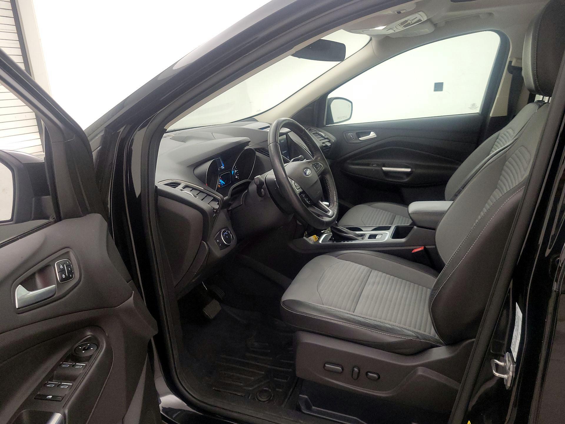 Thumbnail: 2017 Ford Escape - 11