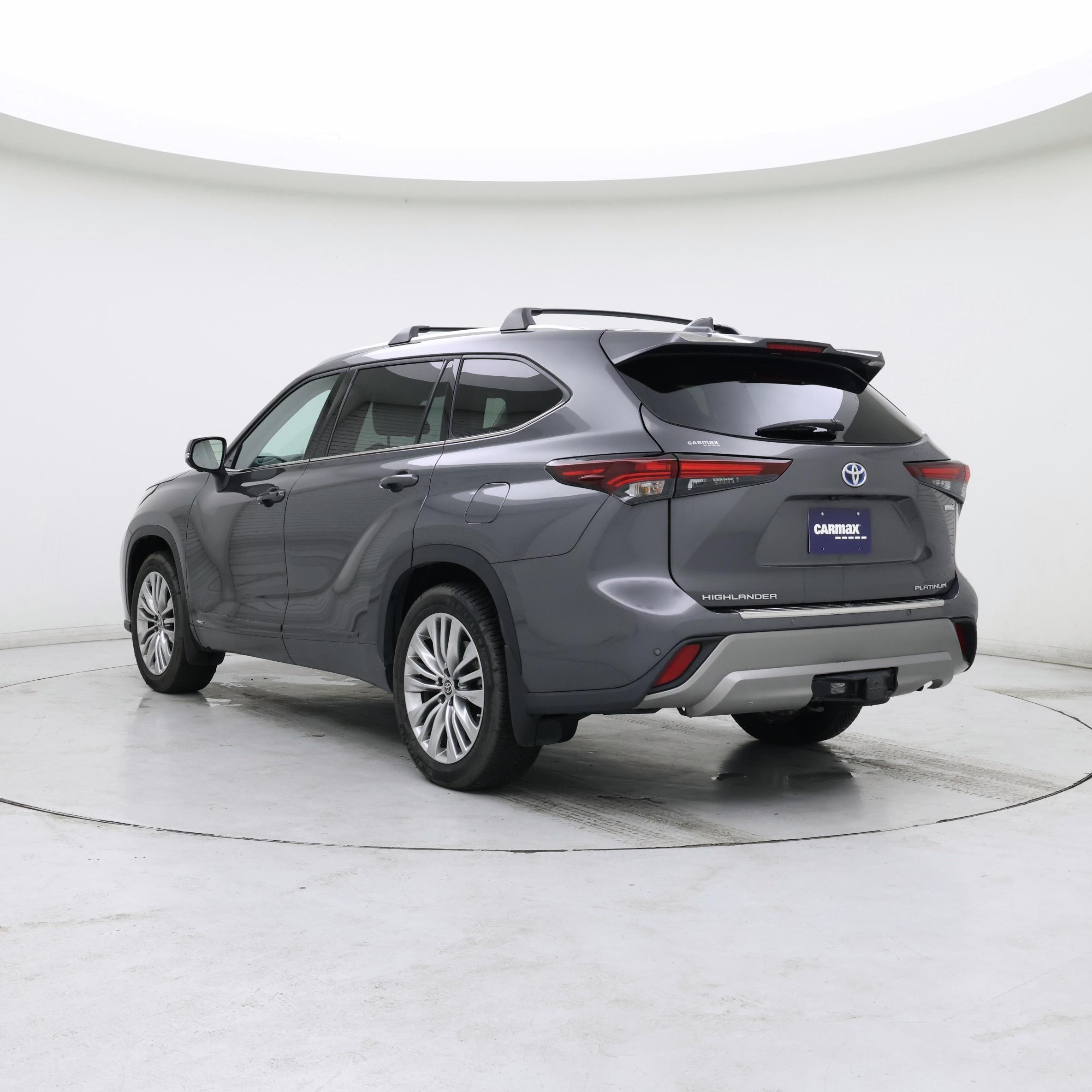 Thumbnail: 2024 Toyota Highlander - 2