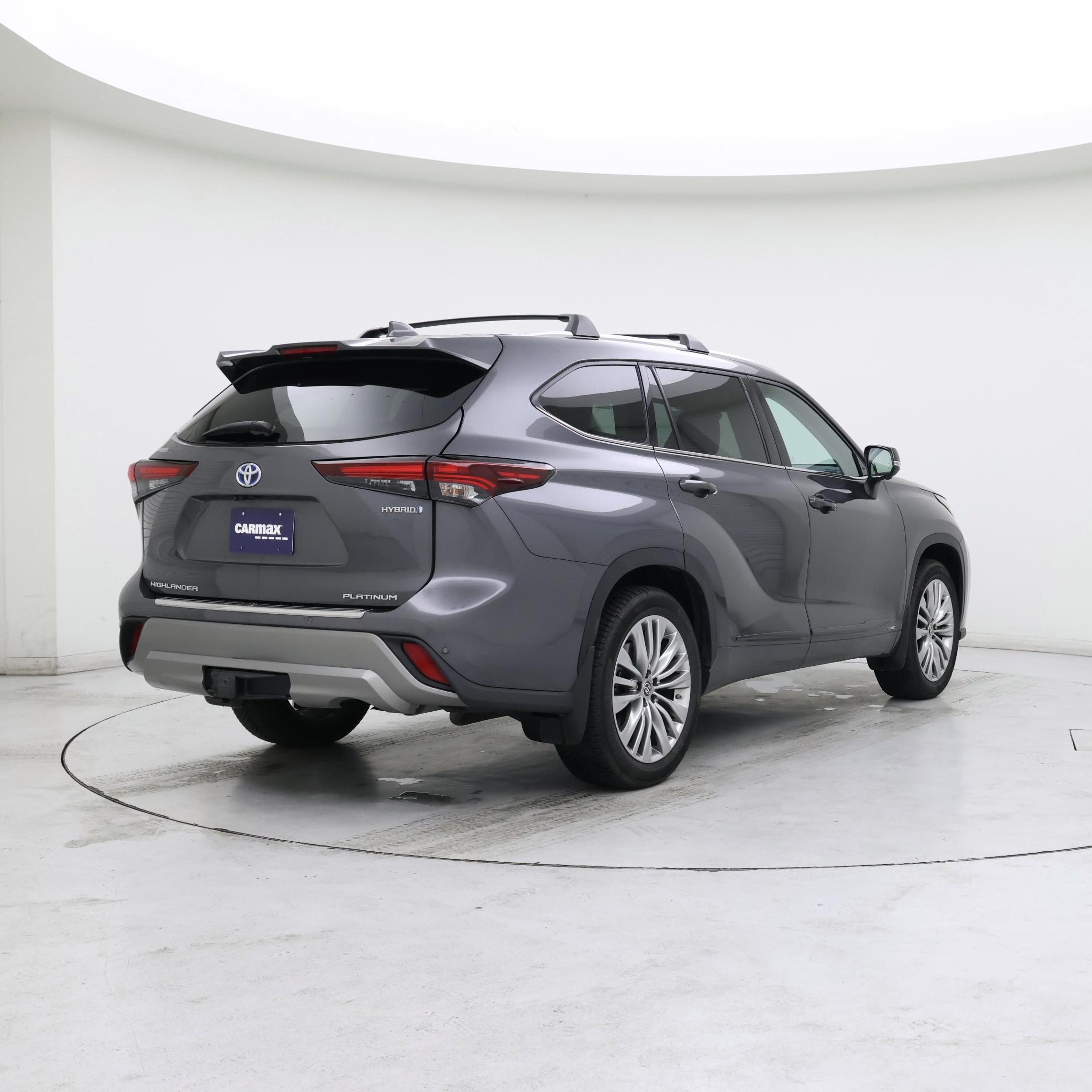 Thumbnail: 2024 Toyota Highlander - 8