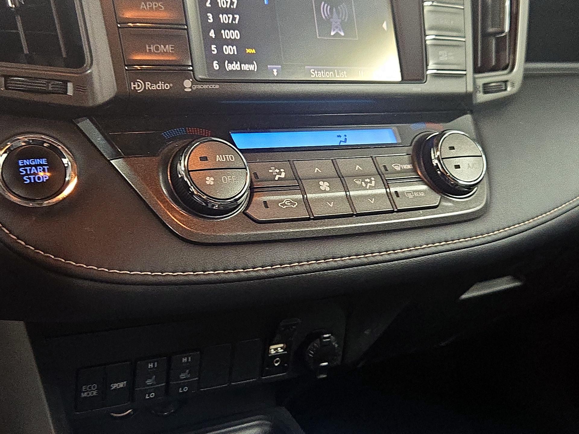 Thumbnail: 2015 Toyota RAV4 - 16