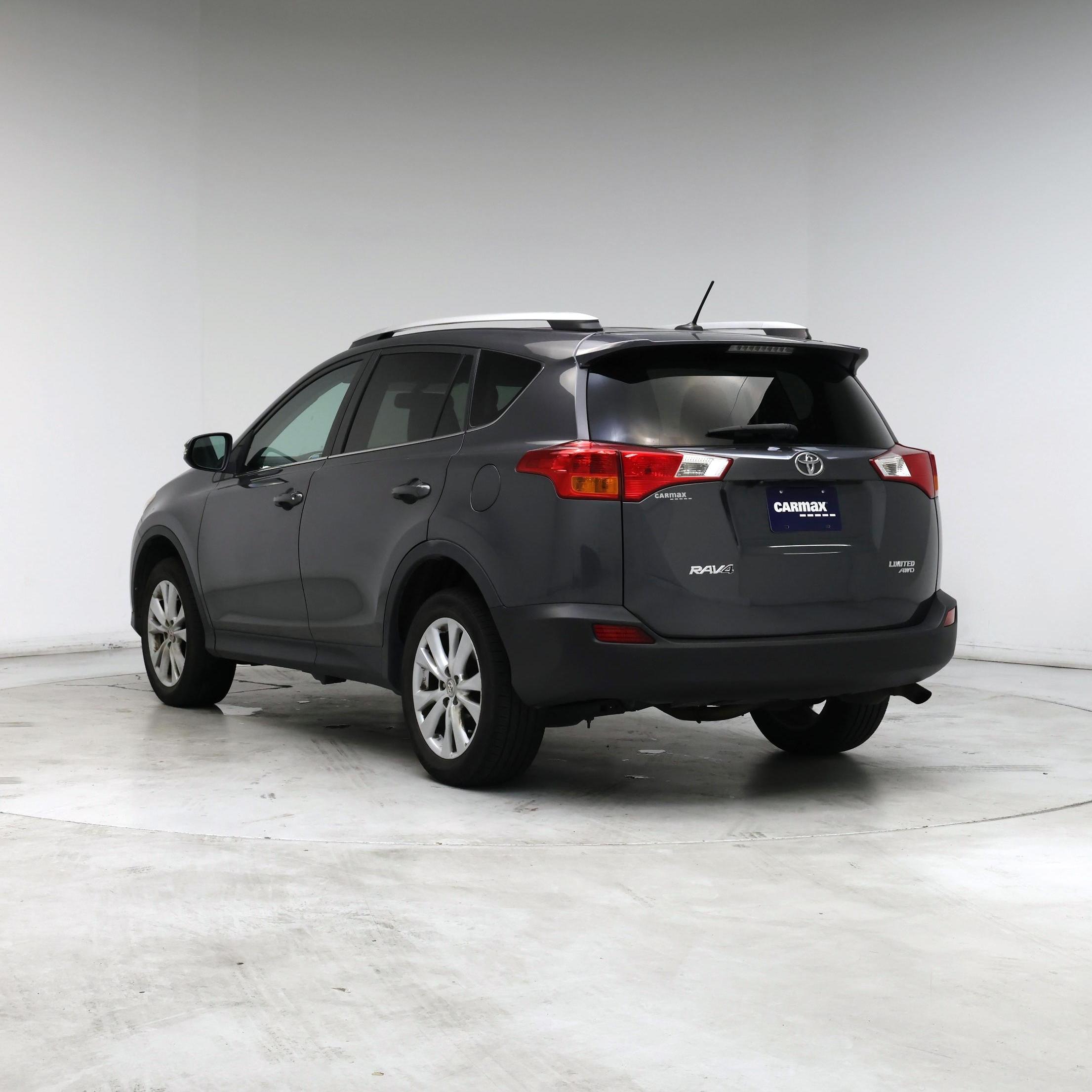 Thumbnail: 2015 Toyota RAV4 - 2