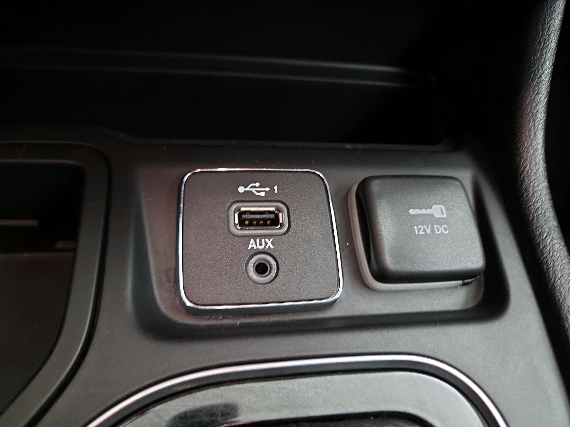 Thumbnail: 2020 Jeep Cherokee - 18