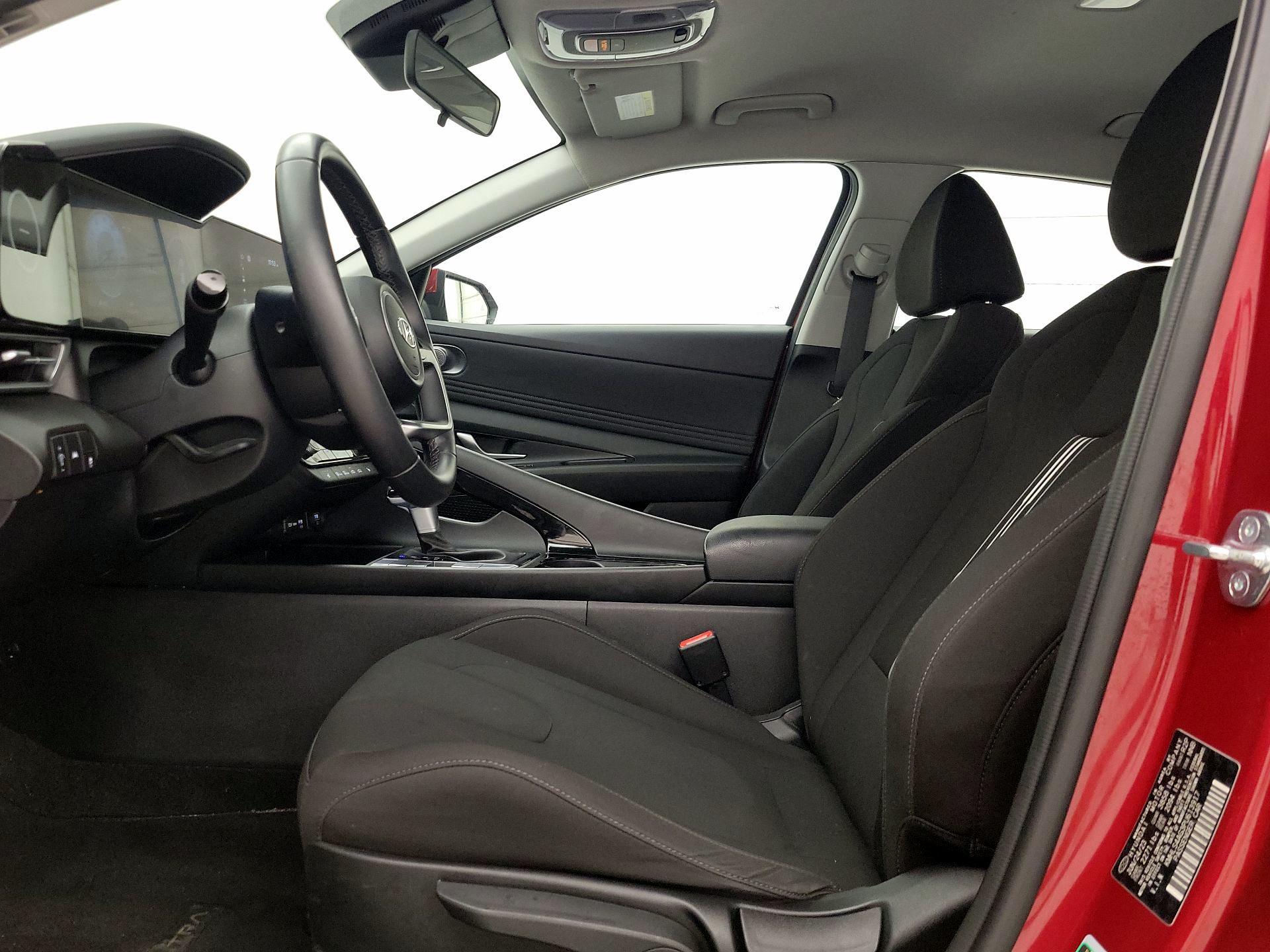Thumbnail: 2023 Hyundai Elantra - 11
