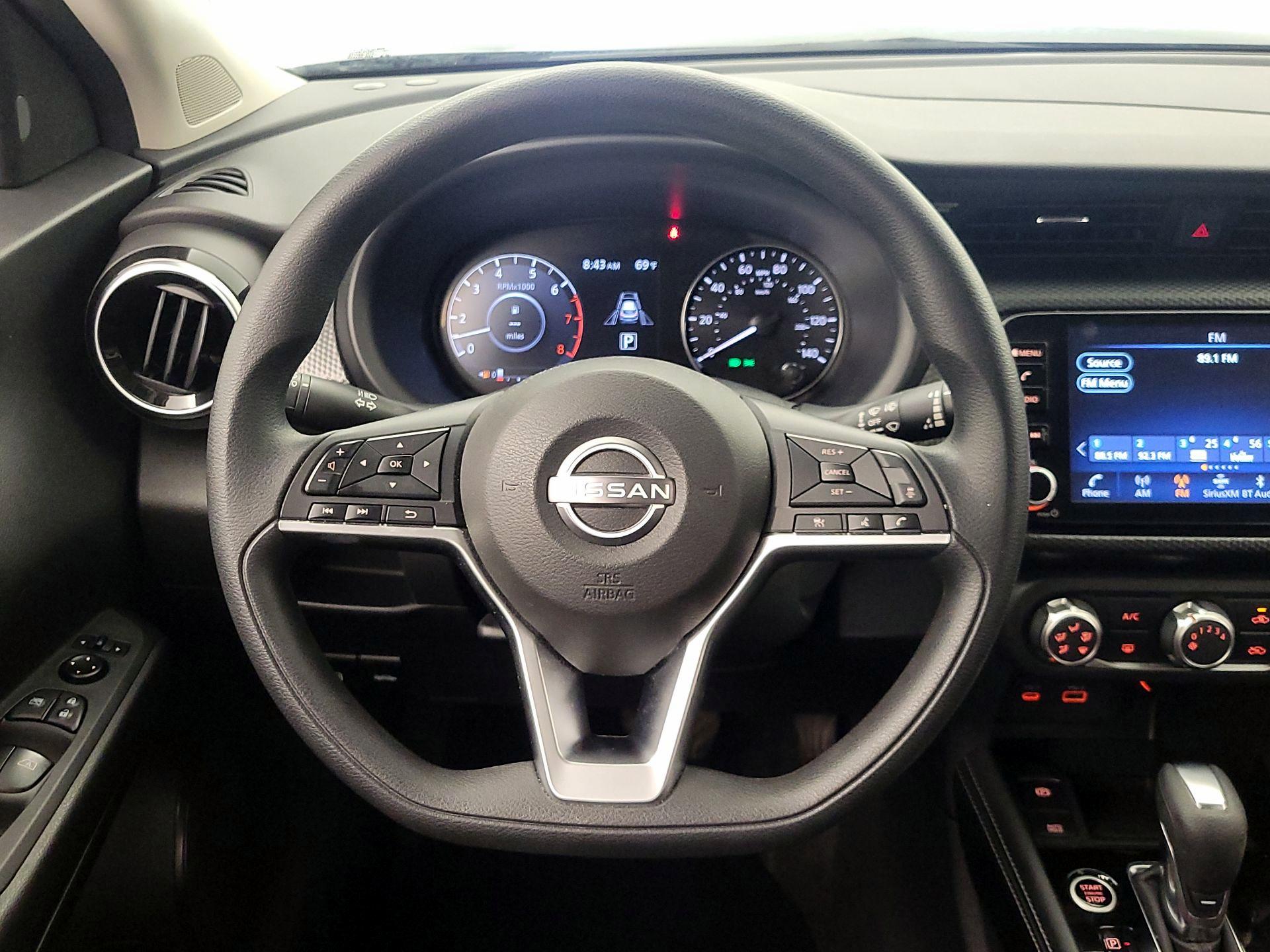 Thumbnail: 2023 Nissan Kicks - 10