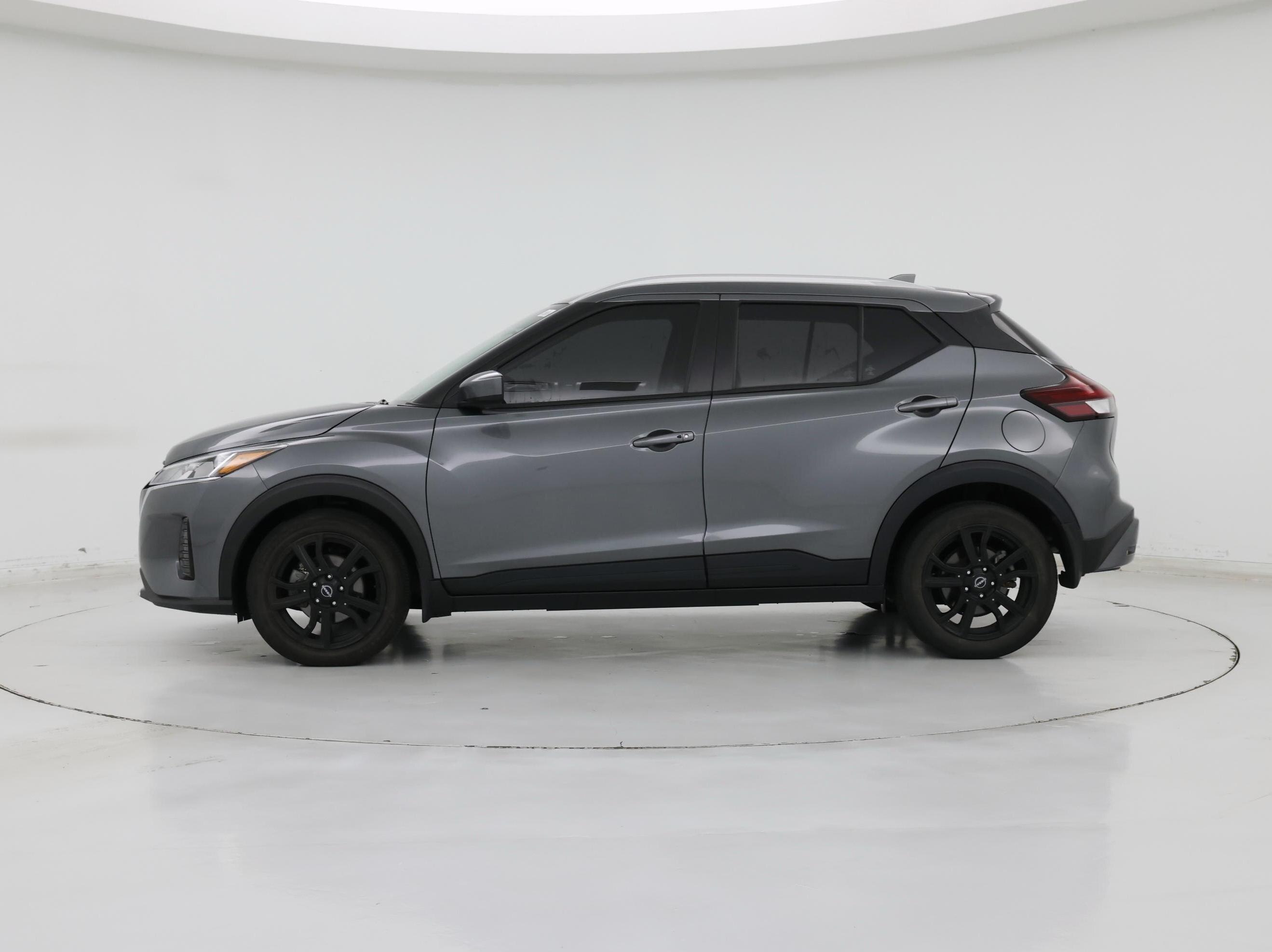 Thumbnail: 2023 Nissan Kicks - 3