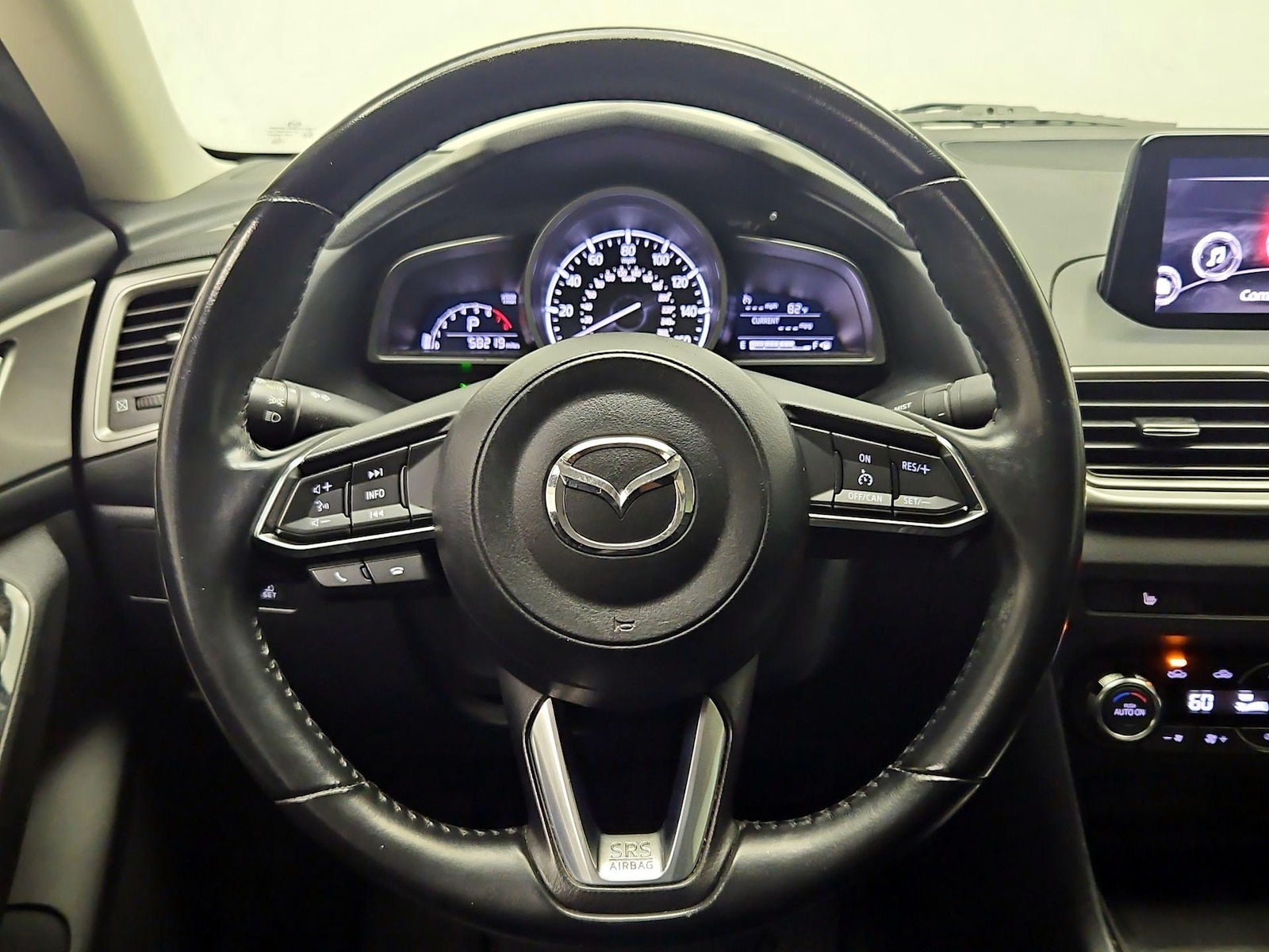 2018 Mazda Mazda3 Touring - Photo 11
