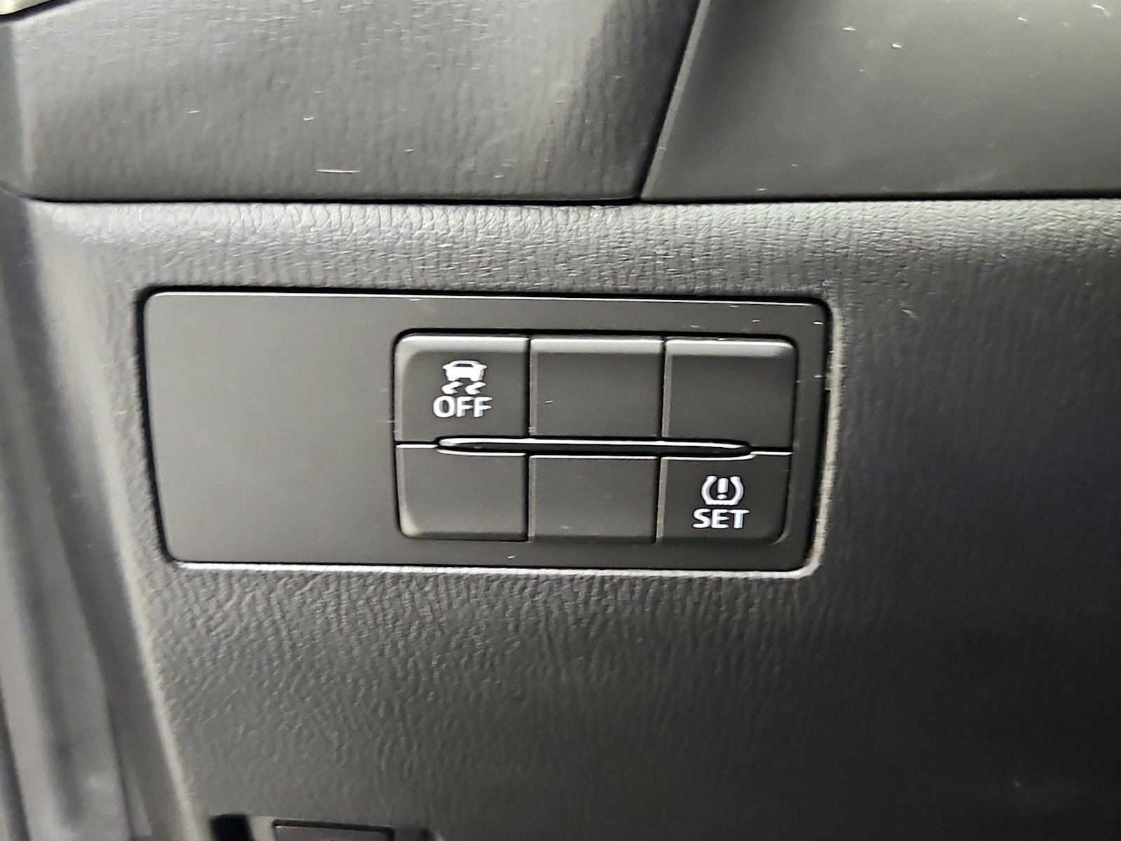 2018 Mazda Mazda3 Touring - Photo 14