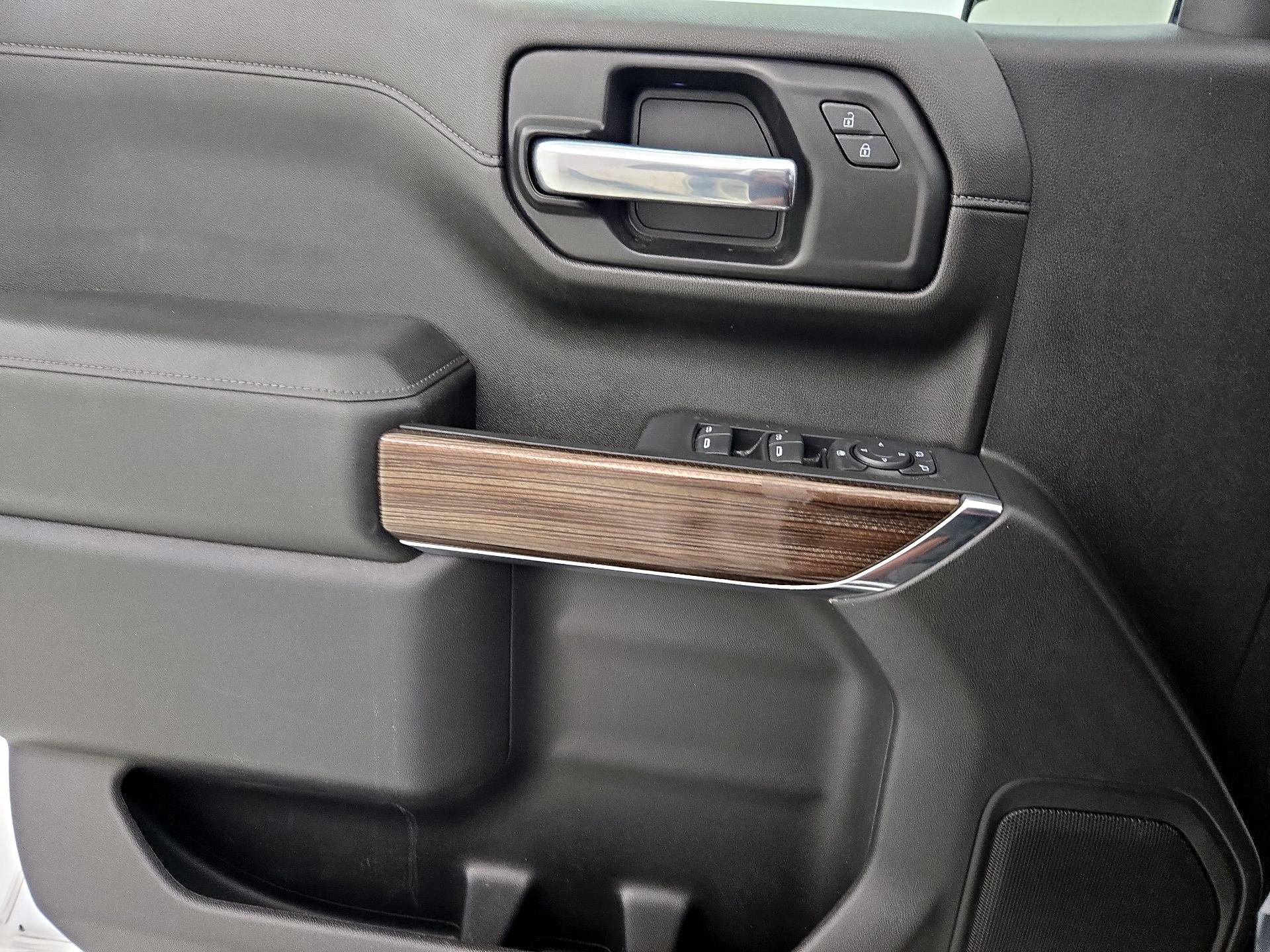 Thumbnail: 2021 Chevrolet Silverado 1500 - 12