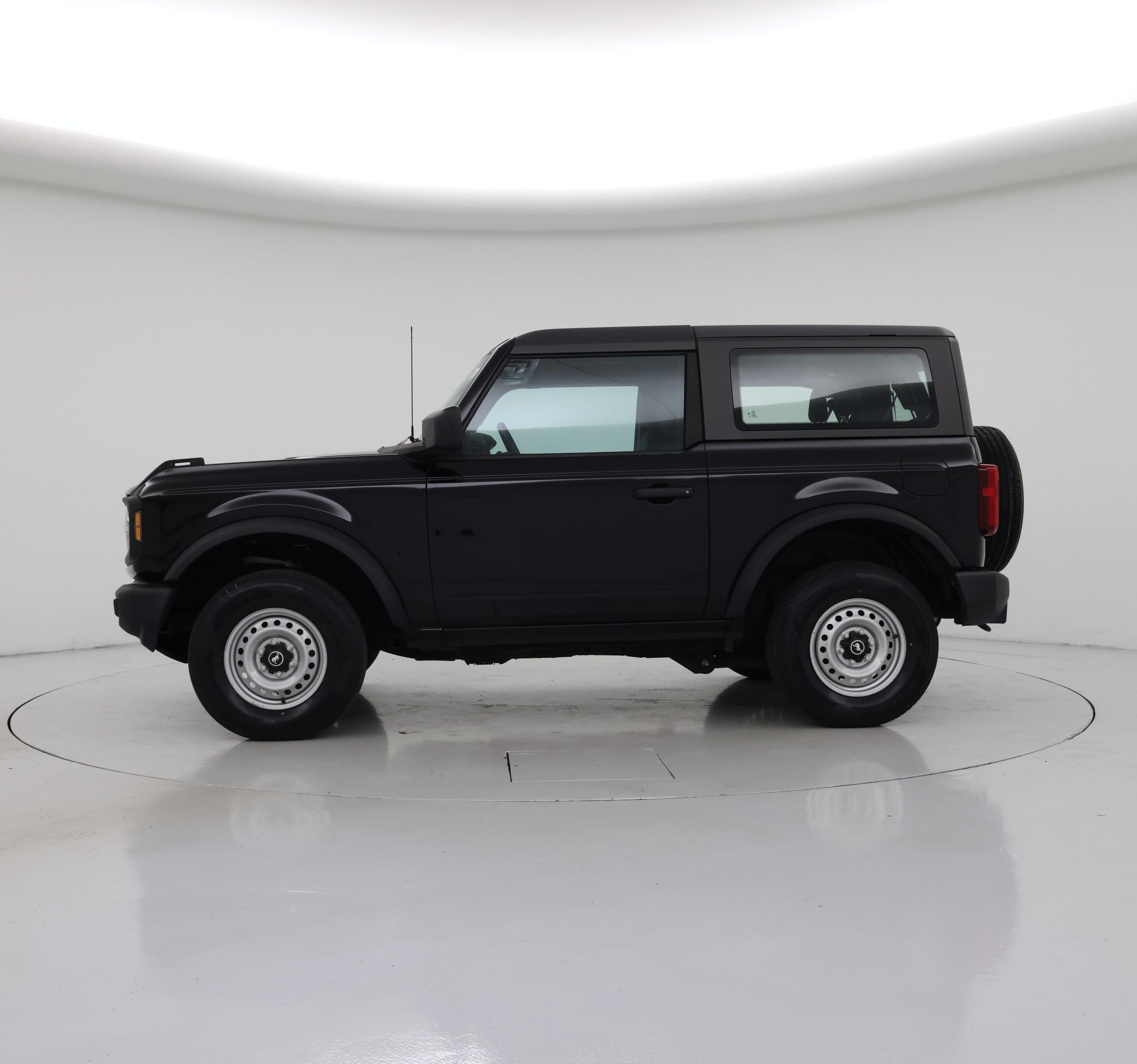 Thumbnail: 2022 Ford Bronco - 3