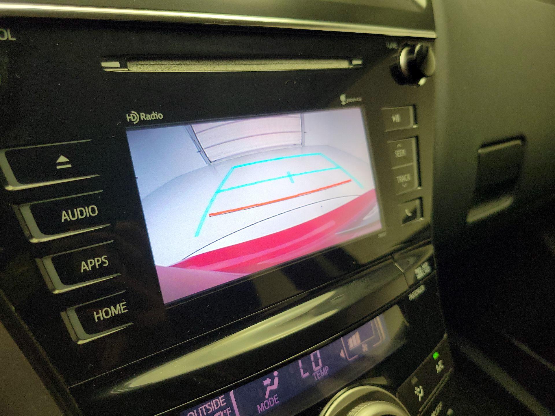 Thumbnail: 2015 Toyota Prius v - 14