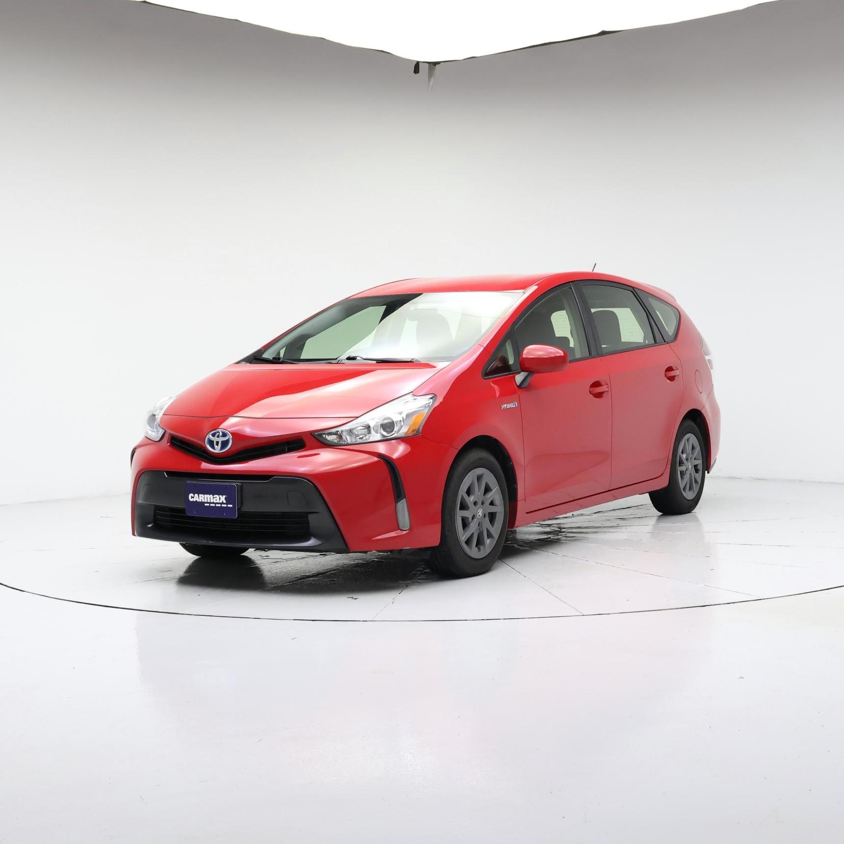 Thumbnail: 2015 Toyota Prius v - 4