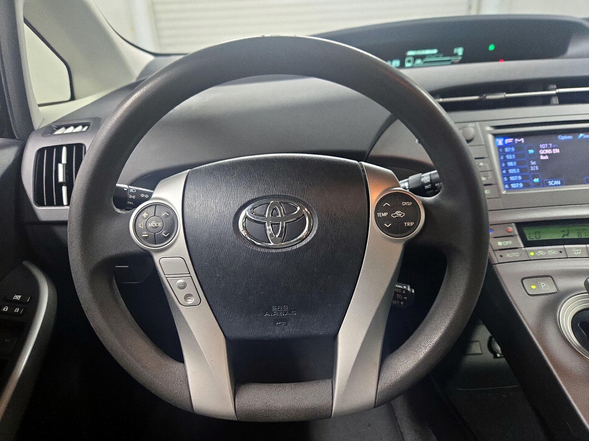 Thumbnail: 2014 Toyota Prius - 10