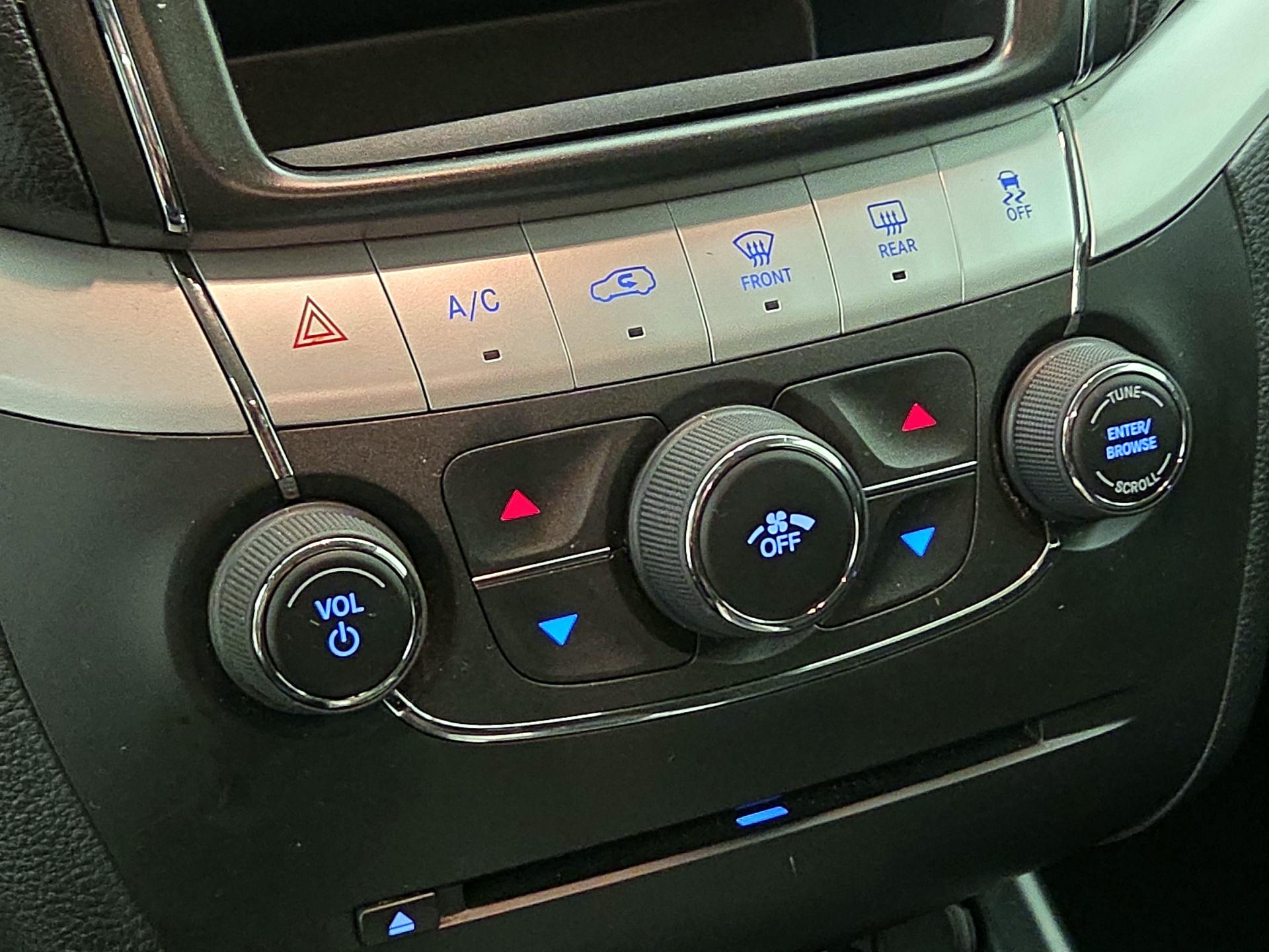 Thumbnail: 2018 Dodge Journey - 16