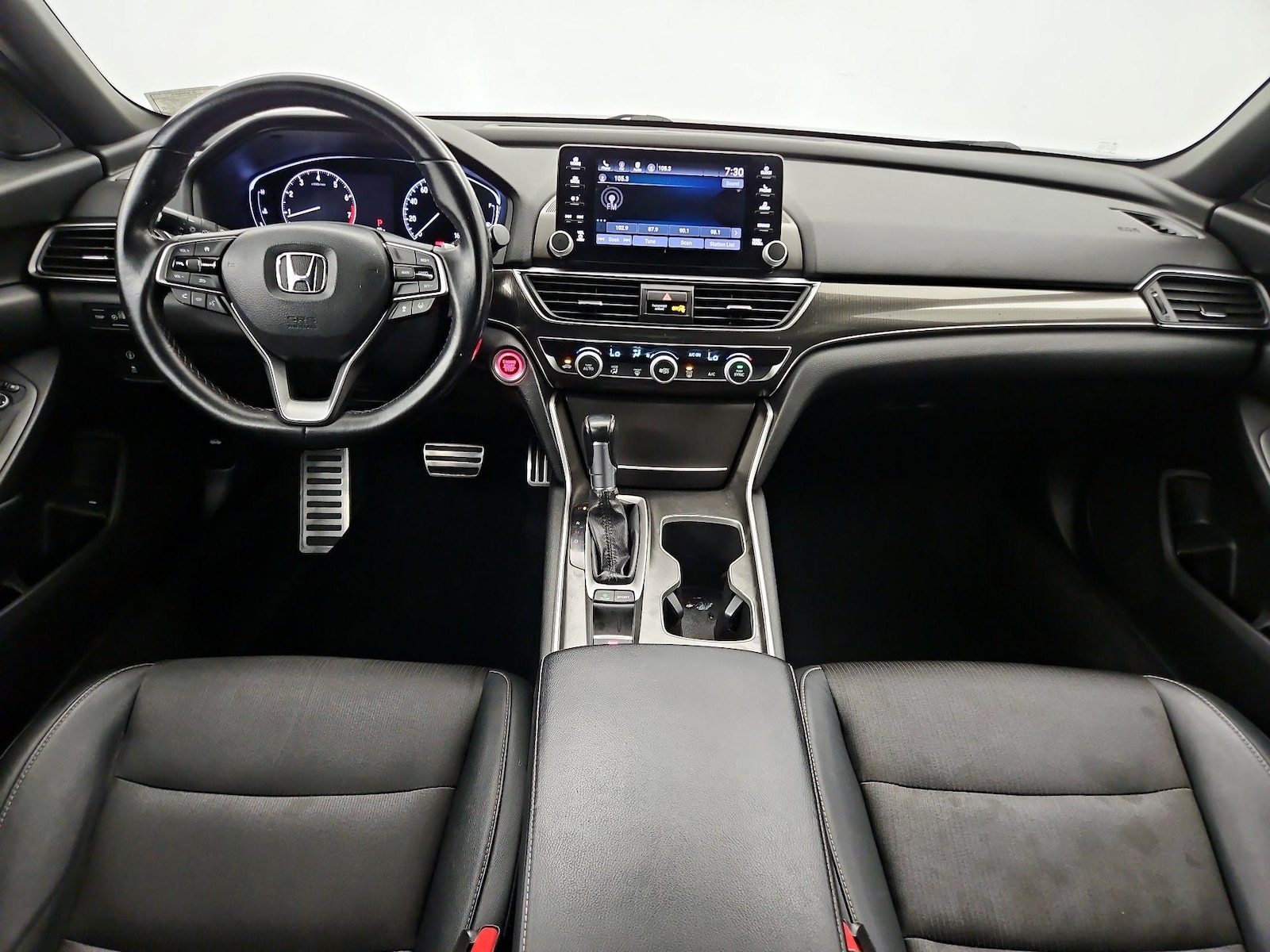 Apple CarPlay® & Android Auto™