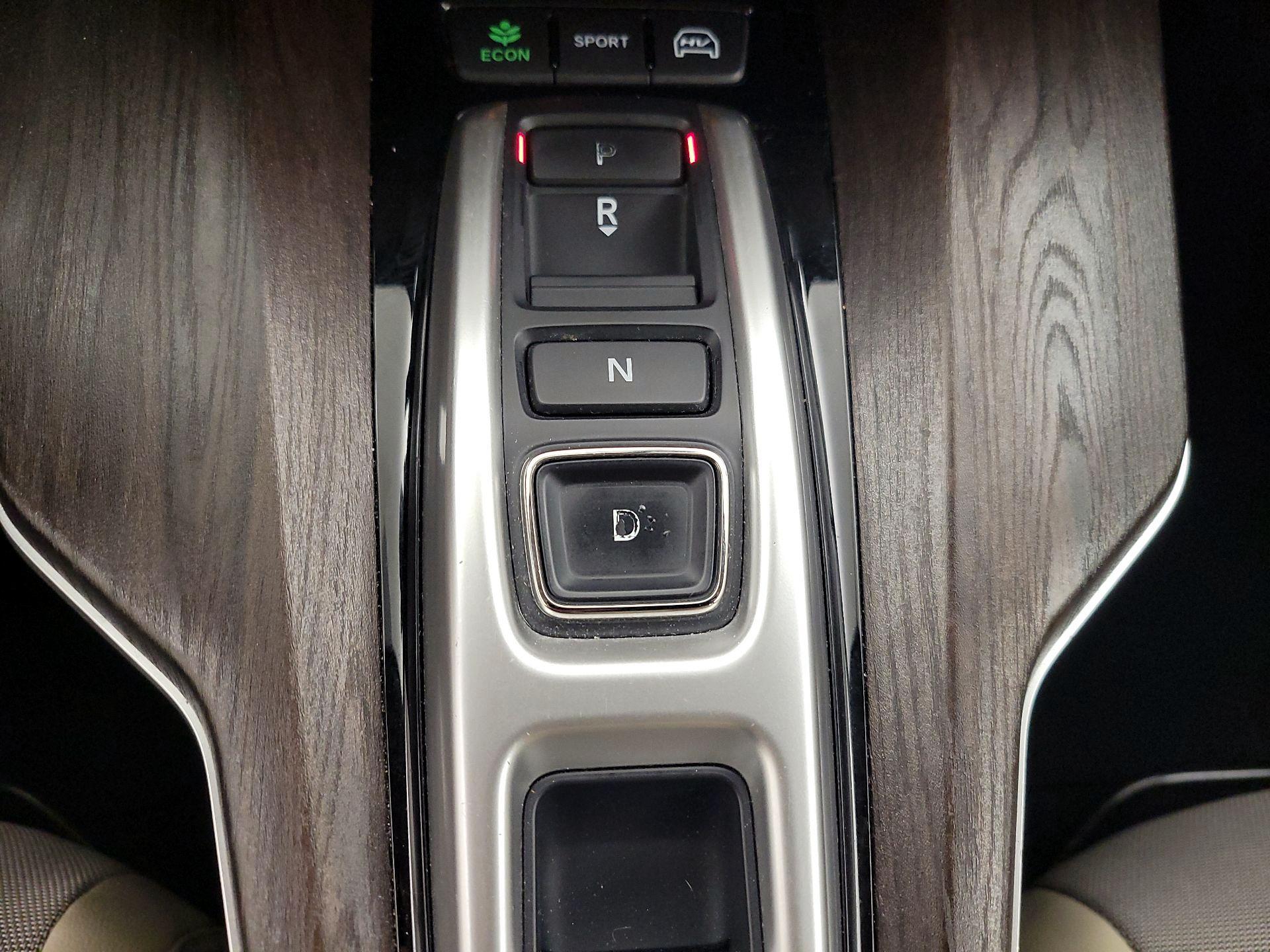 Thumbnail: 2018 Honda Clarity - 17