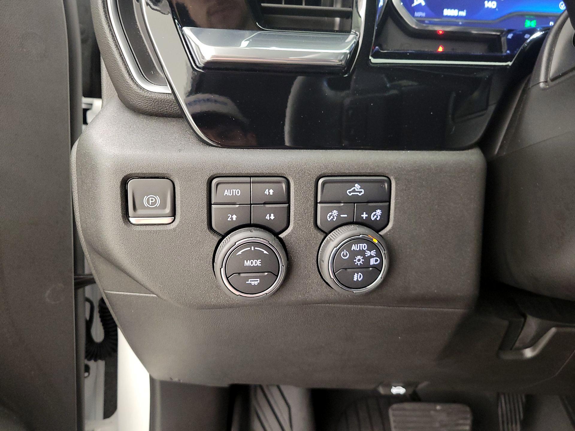 Thumbnail: 2024 Chevrolet Silverado 1500 - 13