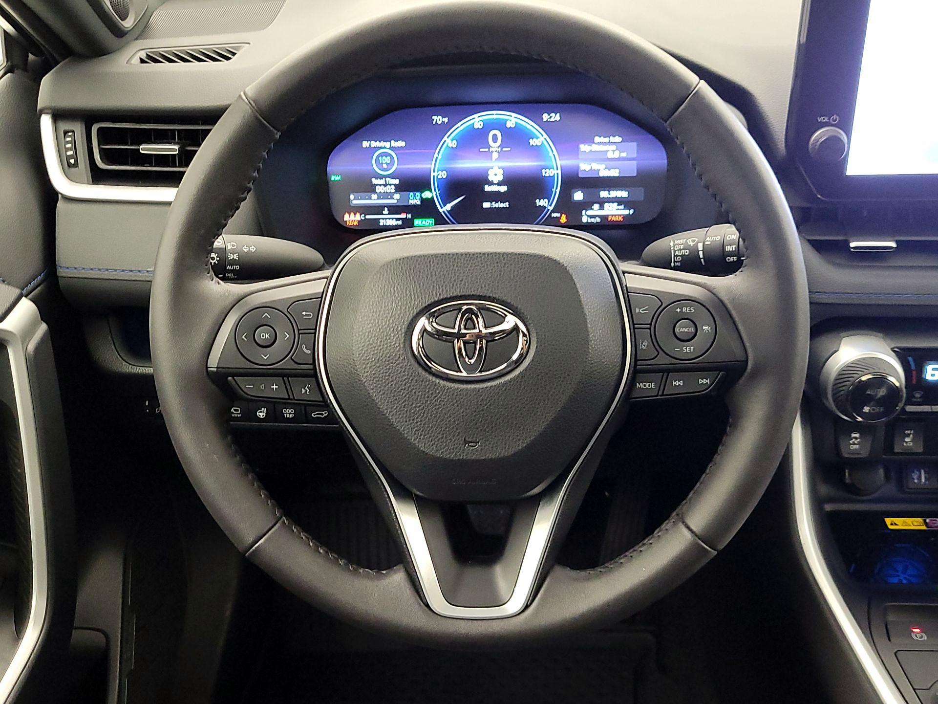 Thumbnail: 2024 Toyota RAV4 - 10