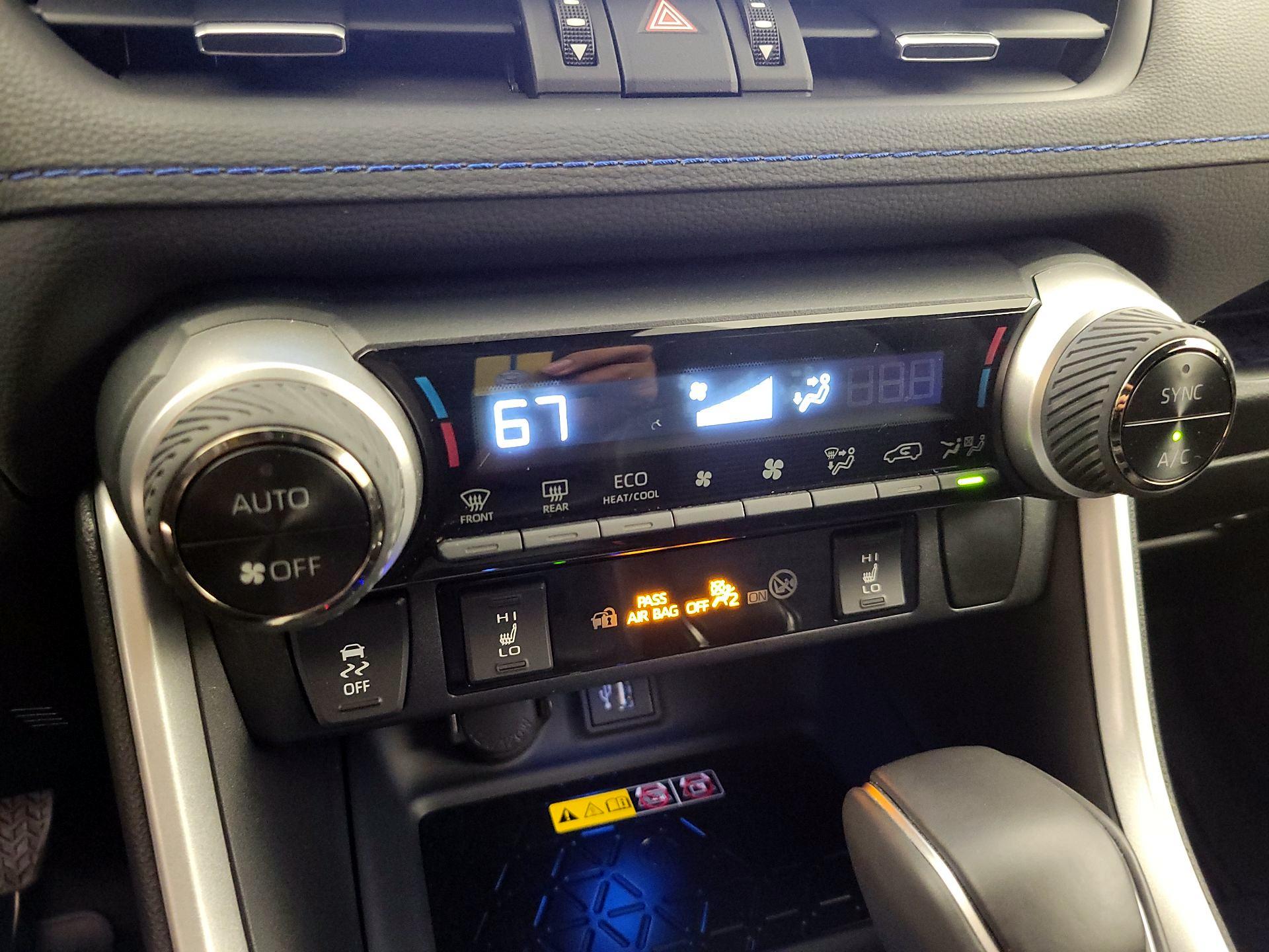 Thumbnail: 2024 Toyota RAV4 - 16
