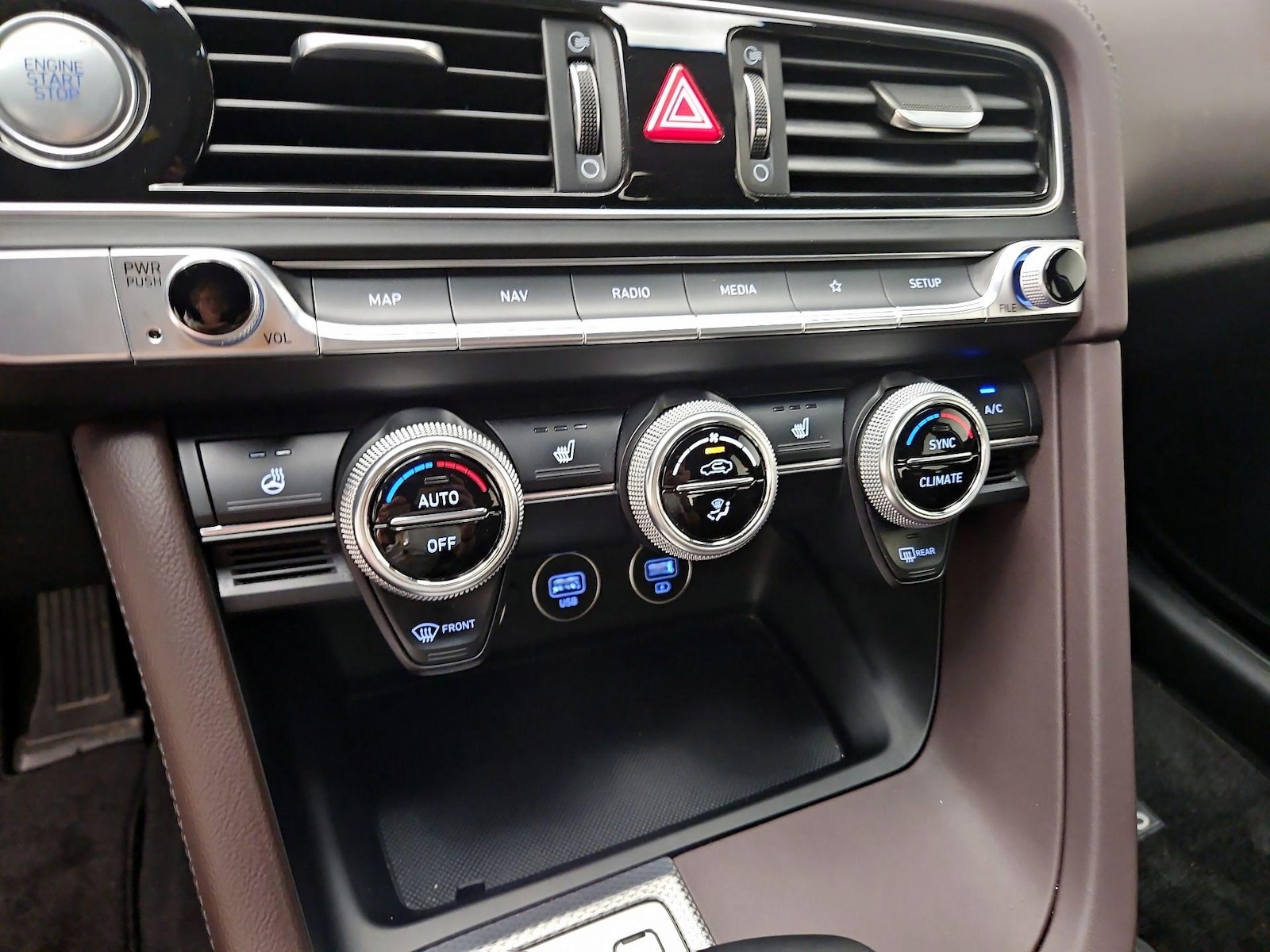 2022 GENESIS G70 Standard - Photo 18