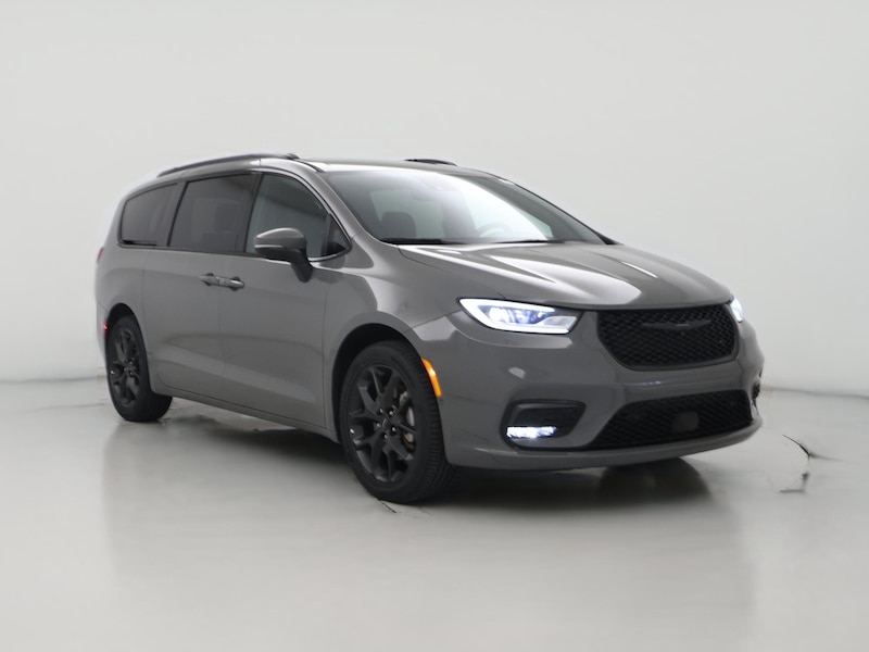 2023 Chrysler Pacifica Touring L -
                  Louisville, KY