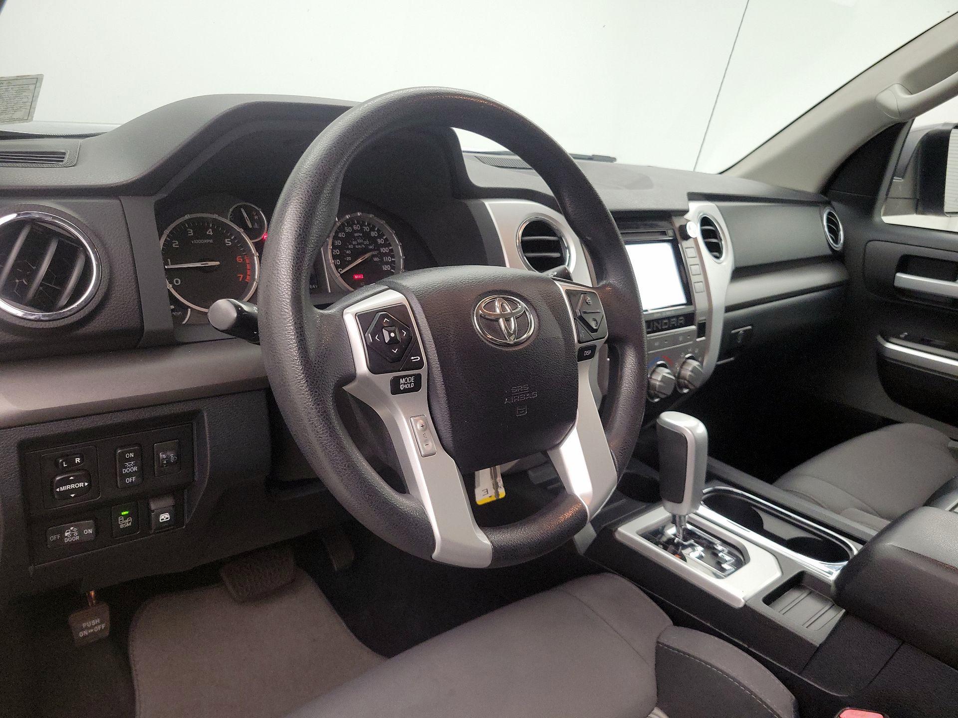 Thumbnail: 2016 Toyota Tundra - 9