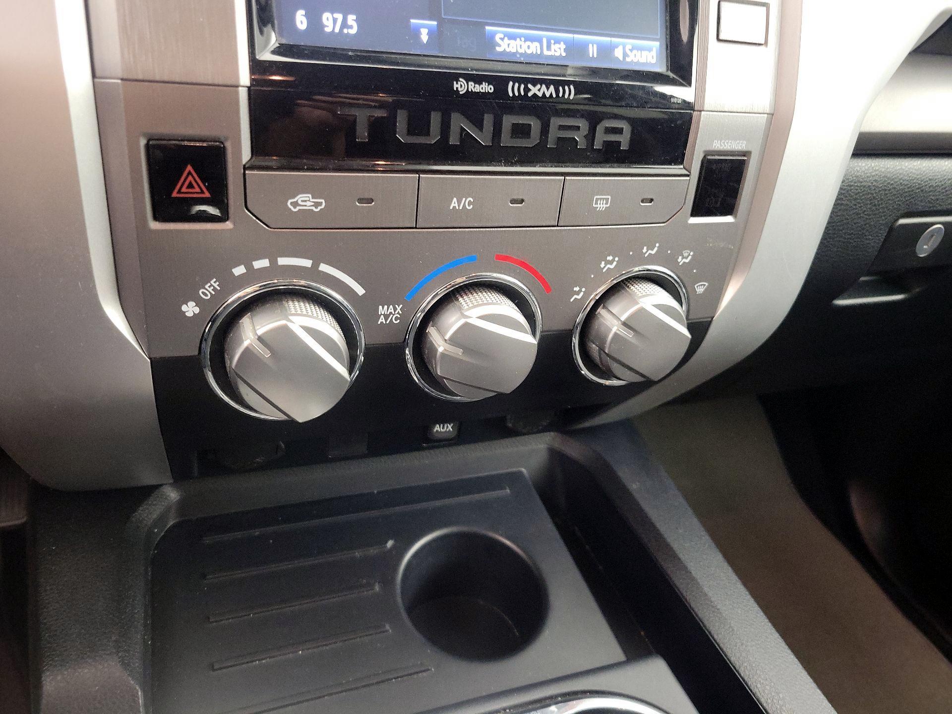 Thumbnail: 2016 Toyota Tundra - 17