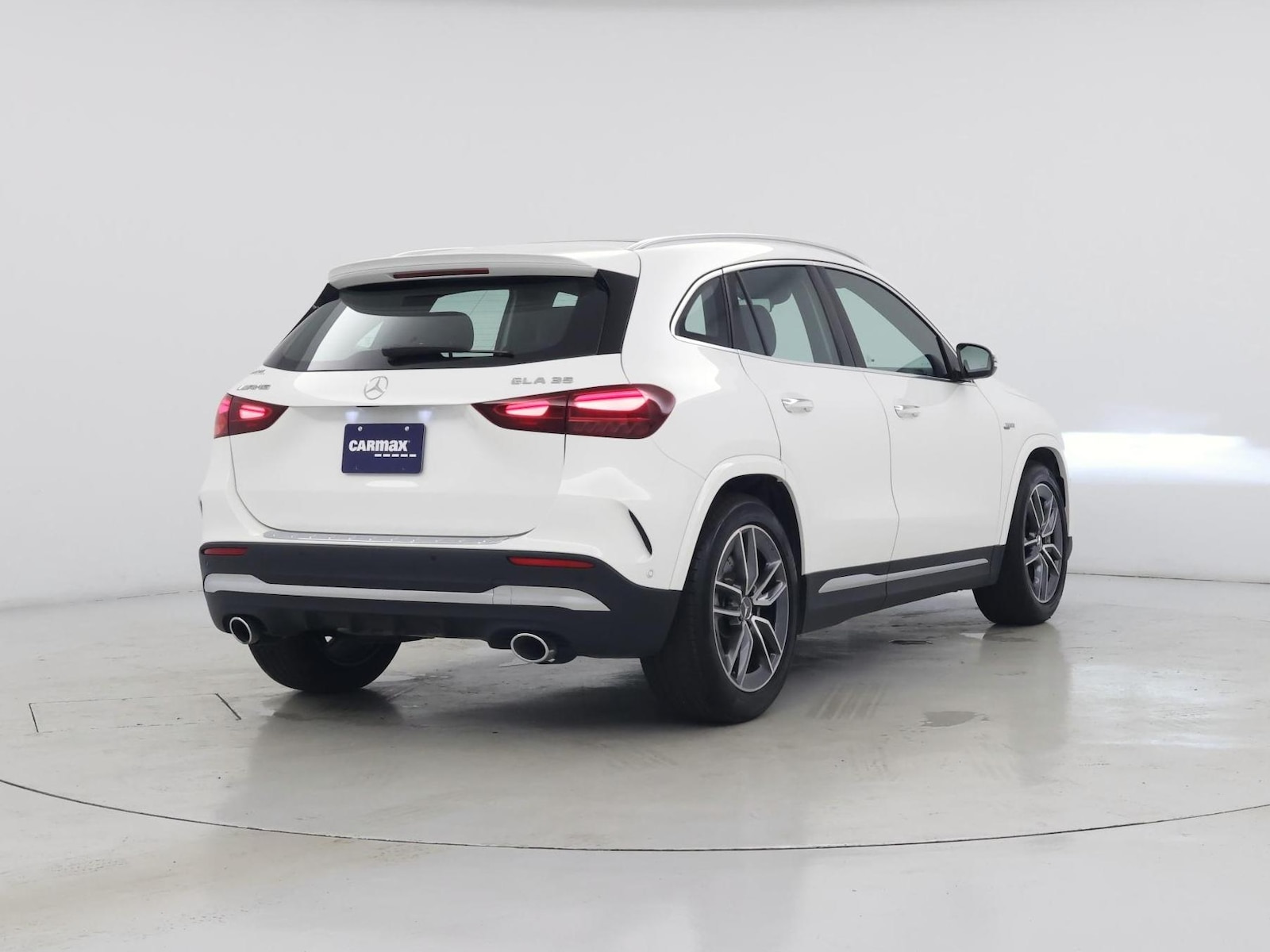 2026 Mercedes-Benz GLA AMG GLA 35 - Photo 9
