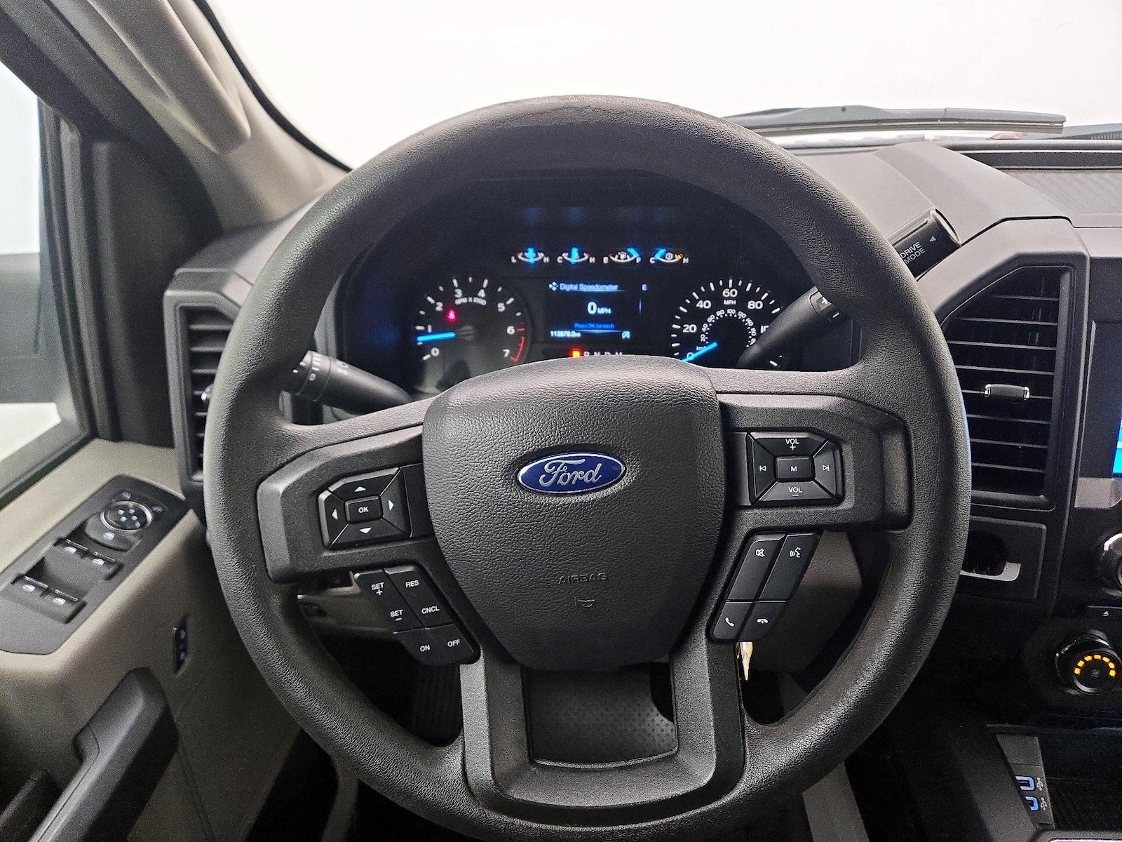 2018 Ford F-150 XL - Photo 11
