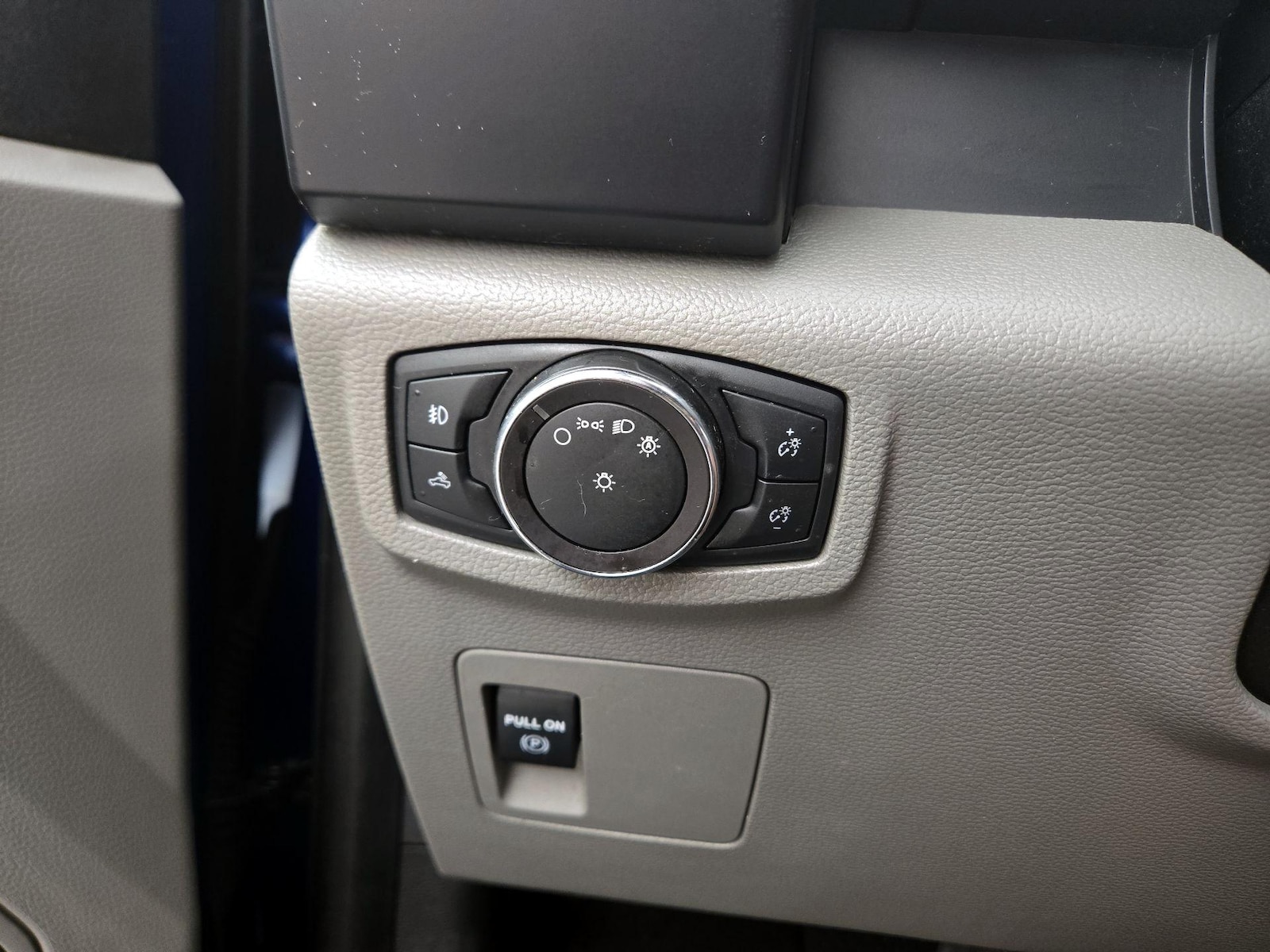 2018 Ford F-150 XL - Photo 14