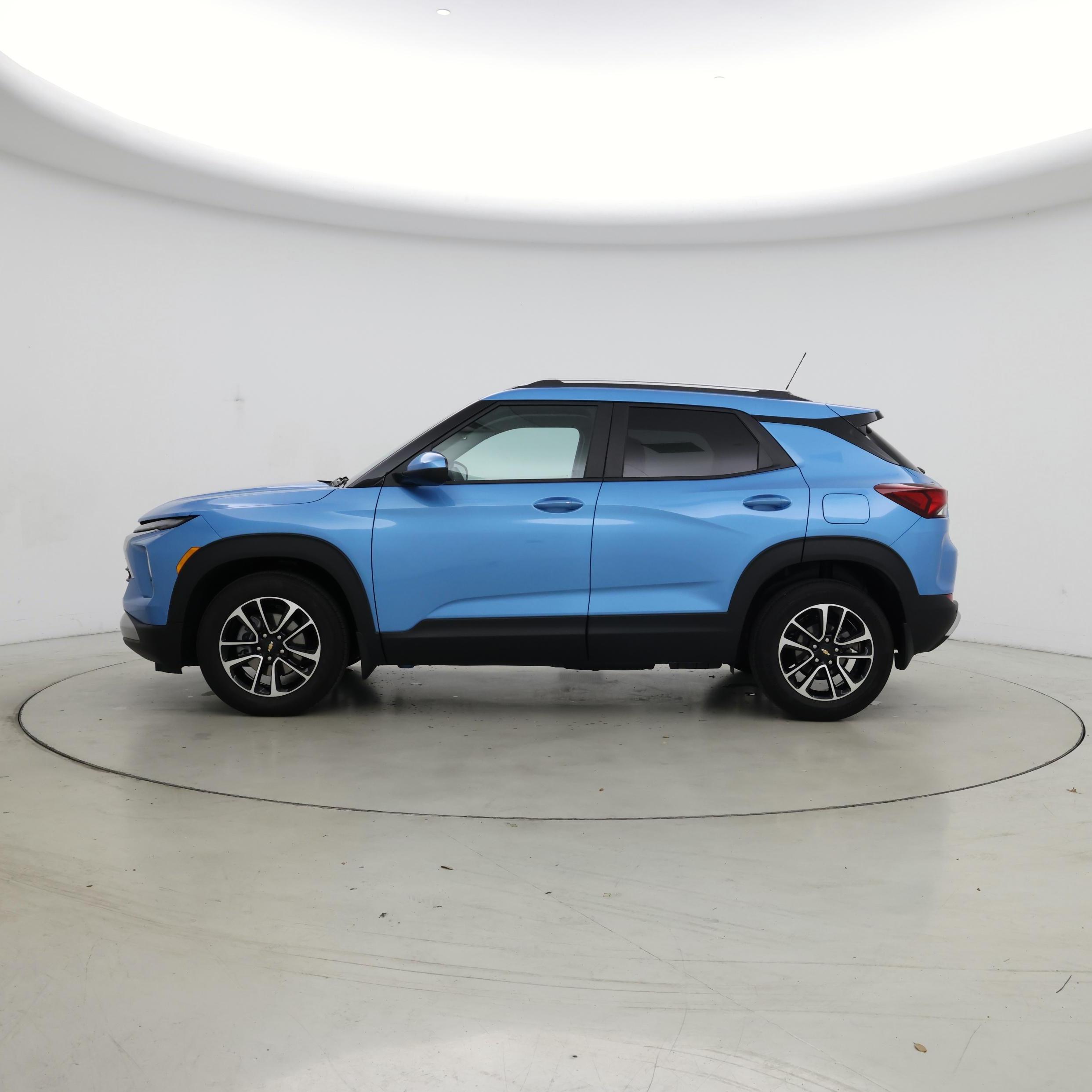 Thumbnail: 2026 Chevrolet TrailBlazer - 3