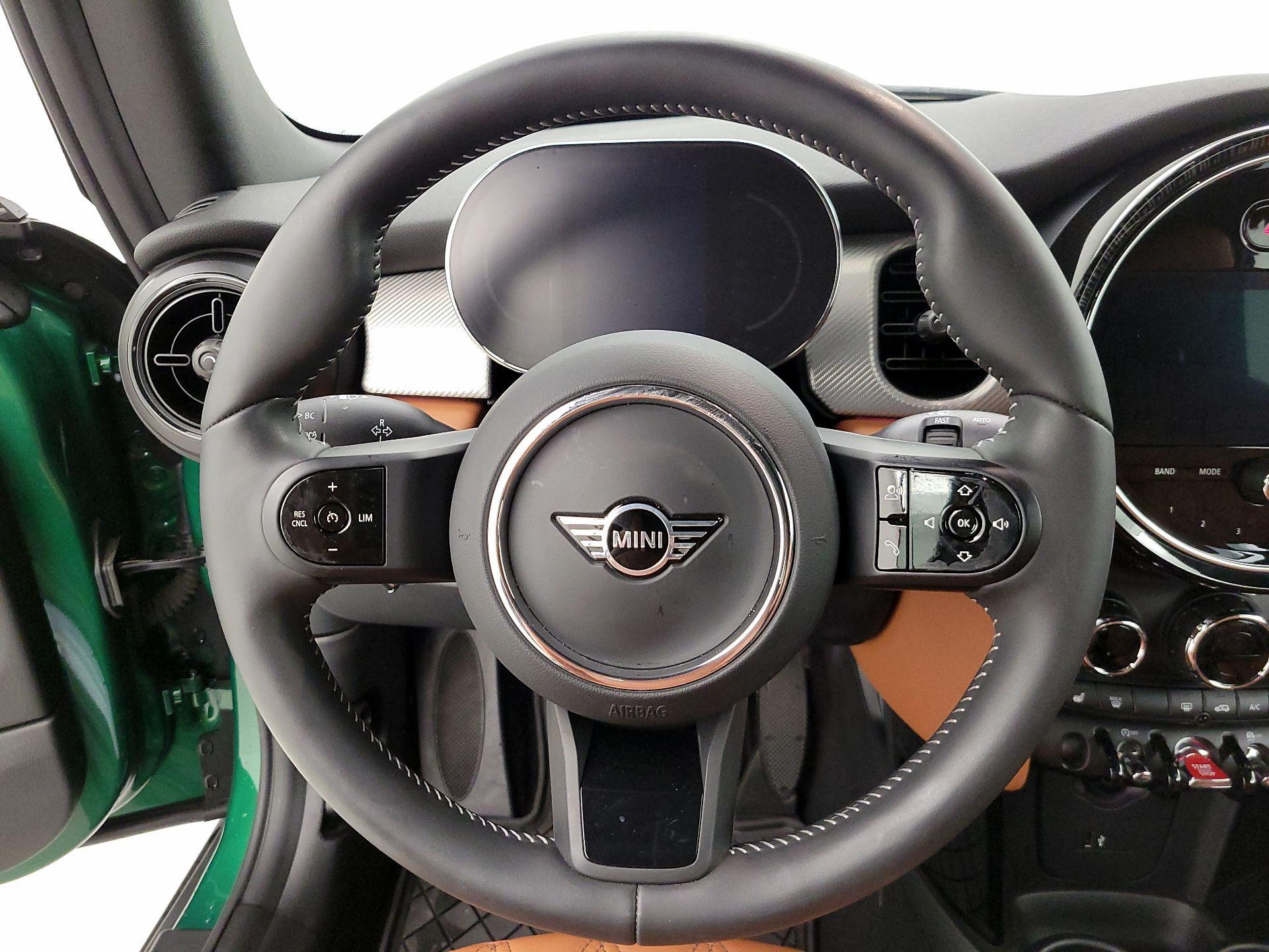 Thumbnail: 2024 MINI Cooper - 10