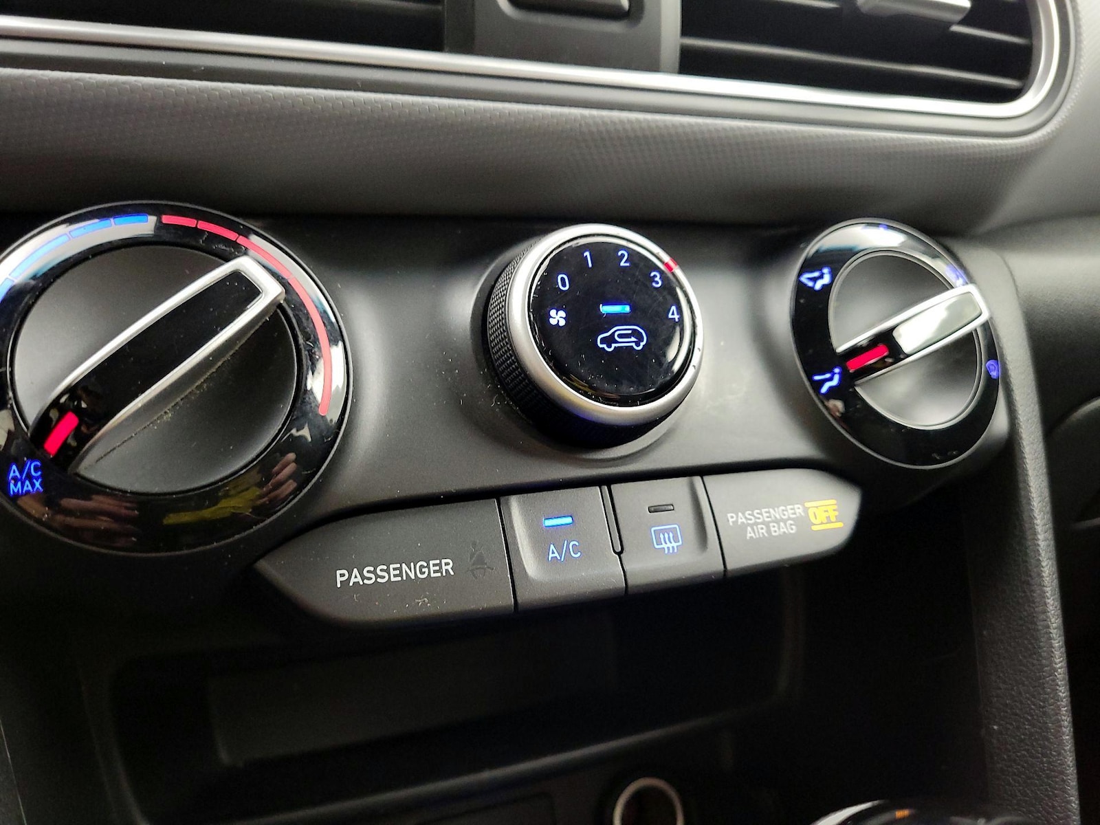 2019 Hyundai Kona SE - Photo 17