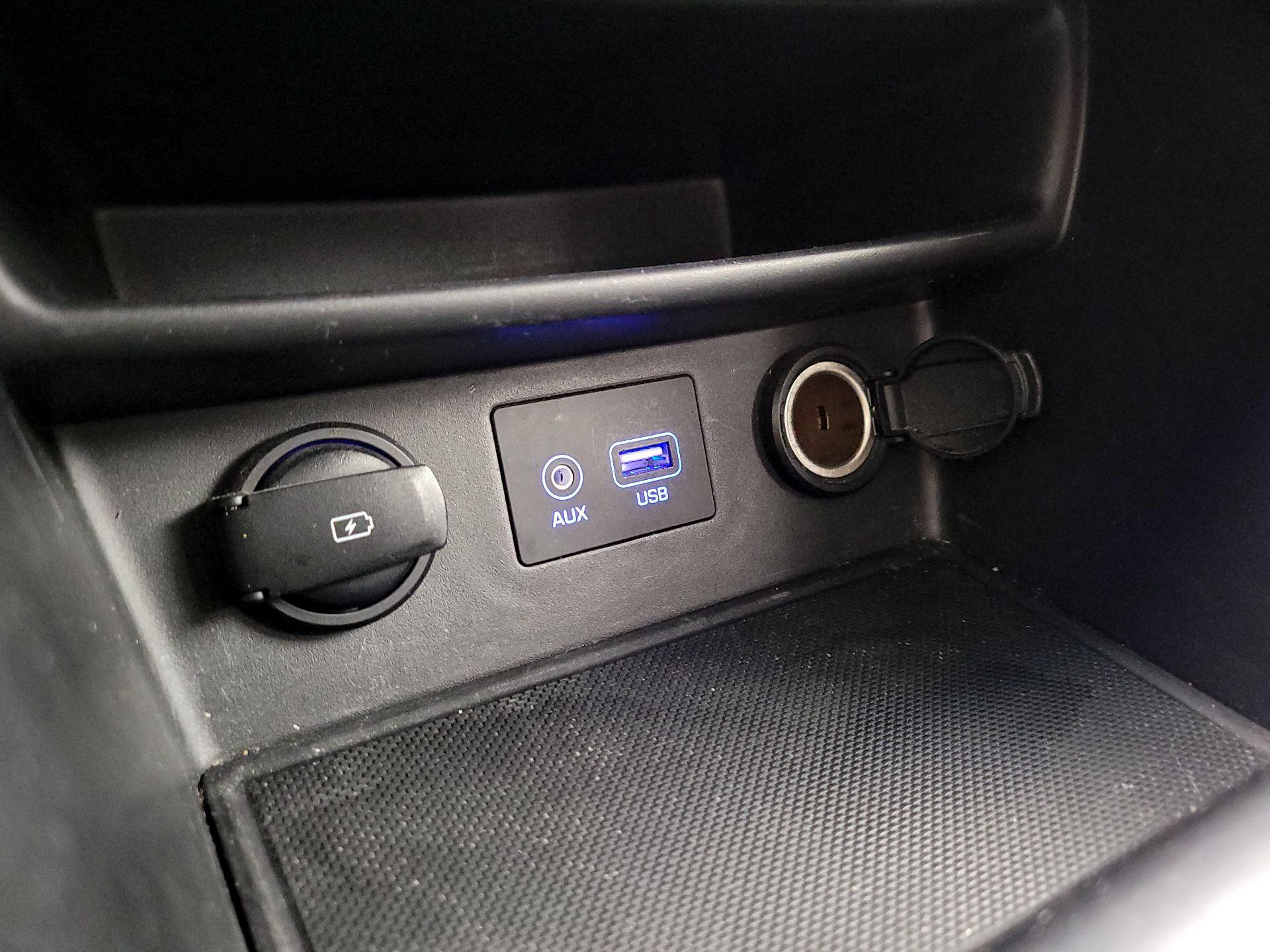 Thumbnail: 2019 Hyundai Kona - 18