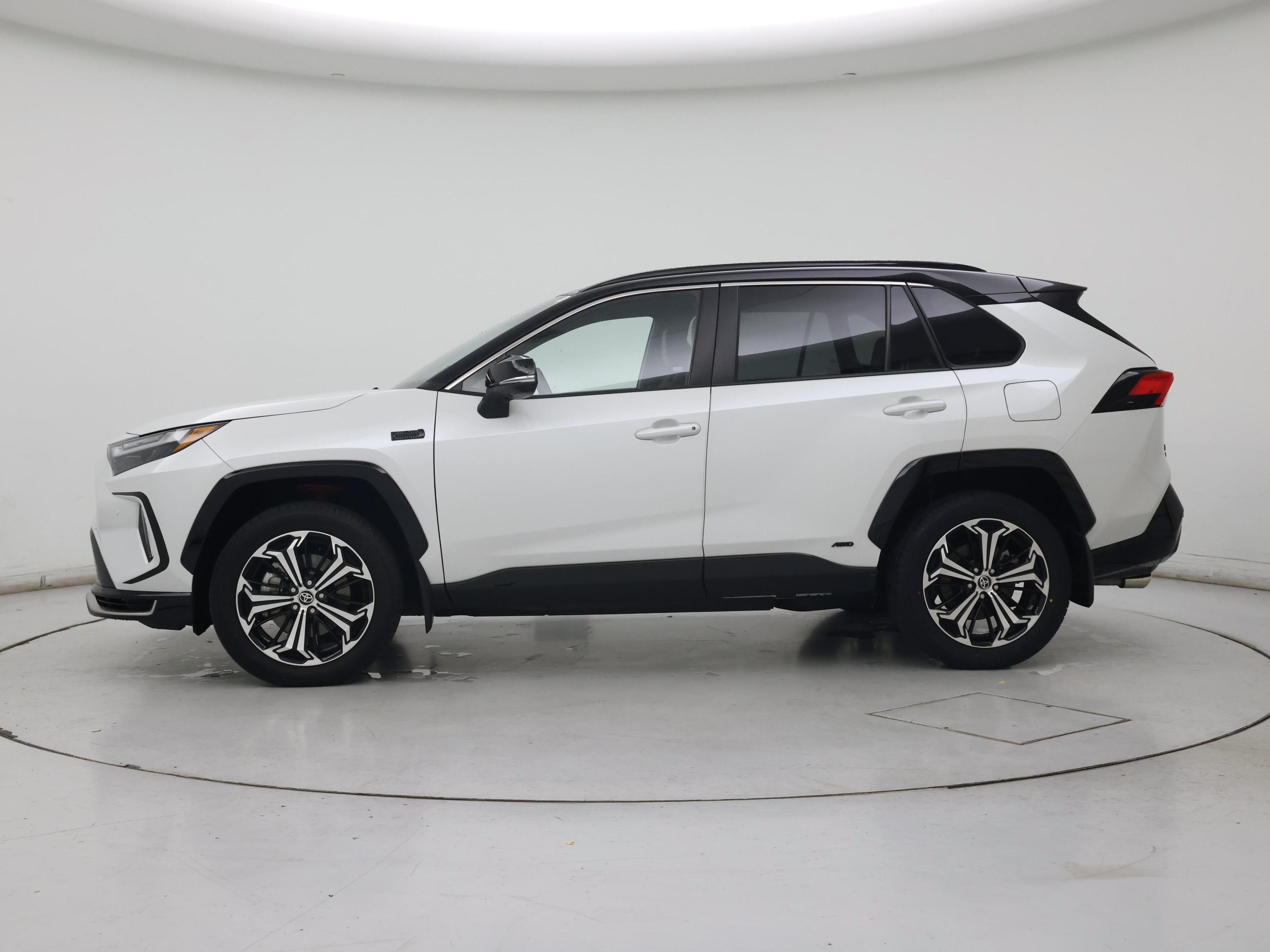 Thumbnail: 2024 Toyota RAV4 - 3