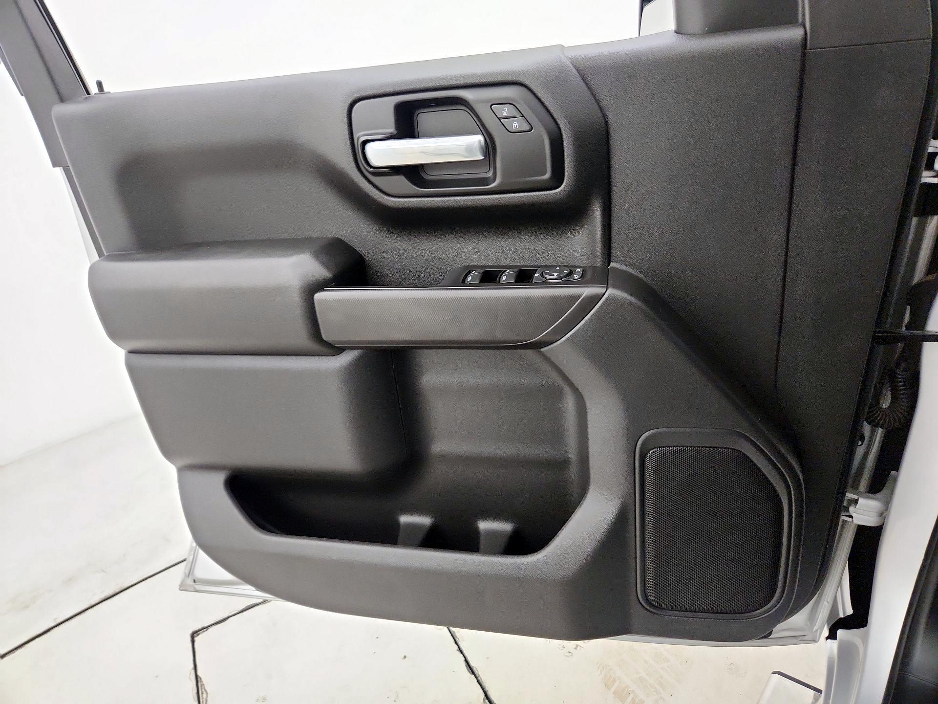 Thumbnail: 2019 Chevrolet Silverado 1500 - 12