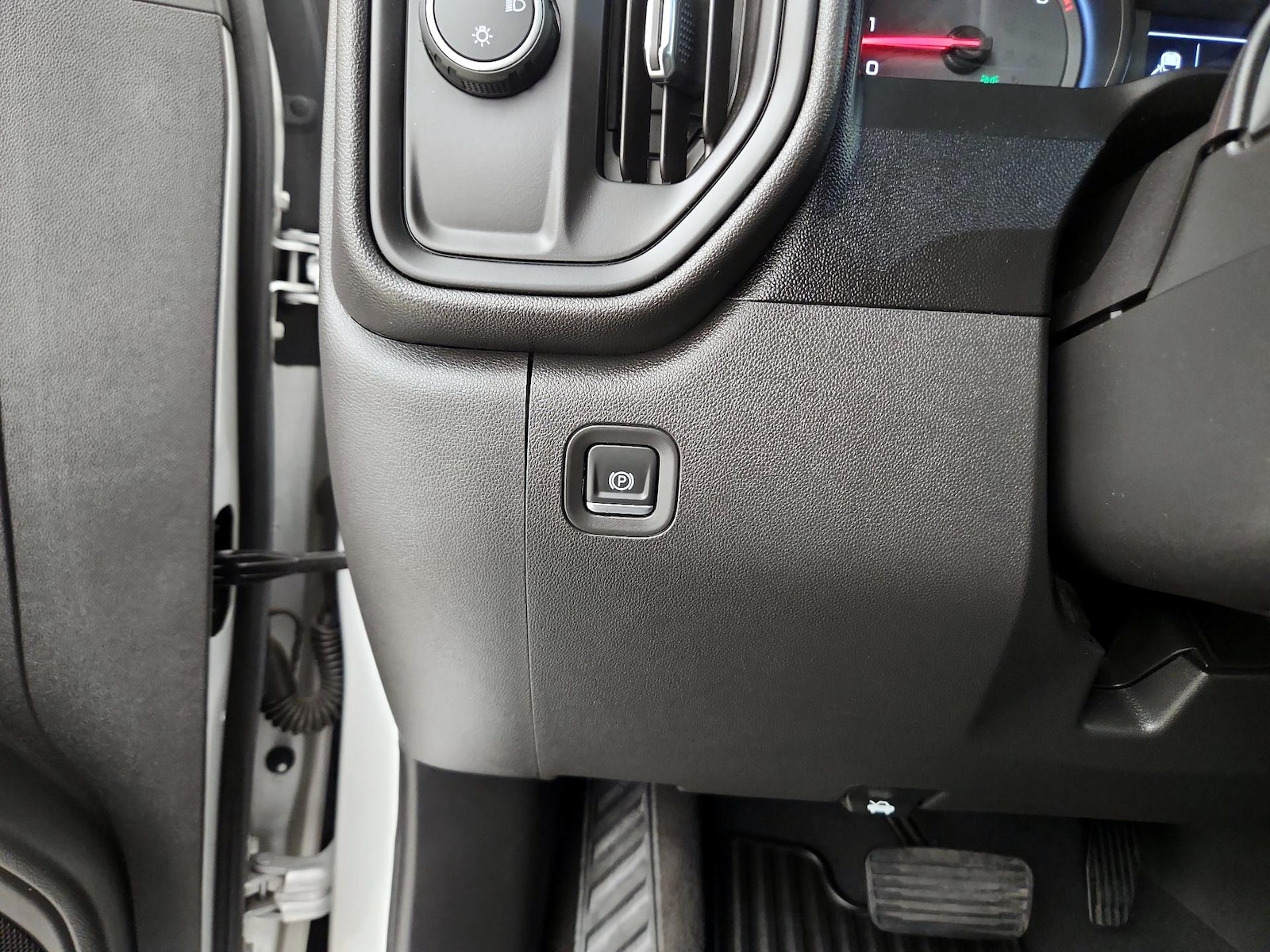 2019 Chevrolet Silverado 1500 Custom - Photo 14