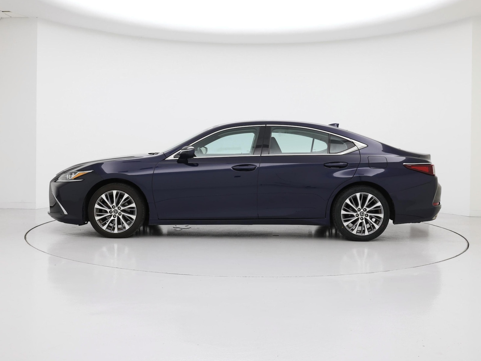 2020 Lexus ES 350 - Photo 4