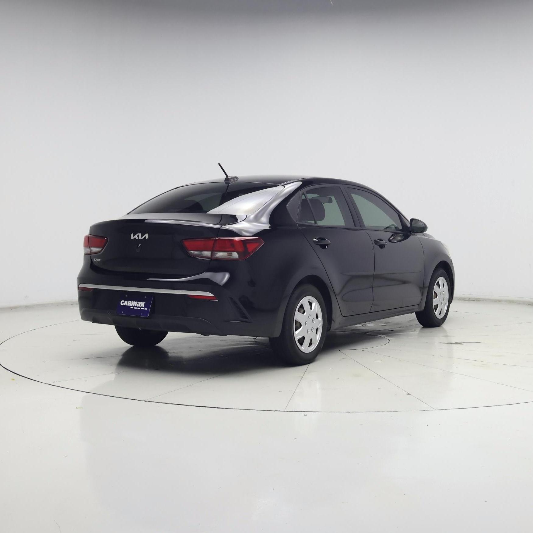 Thumbnail: 2022 Kia Rio - 8