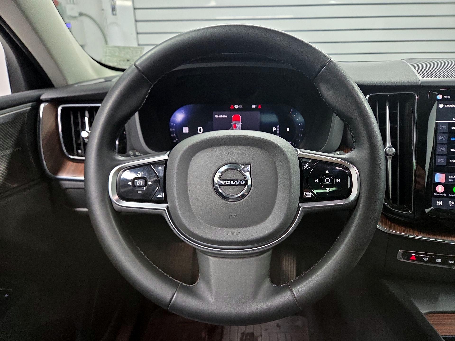 Thumbnail: 2024 Volvo XC60 - 10