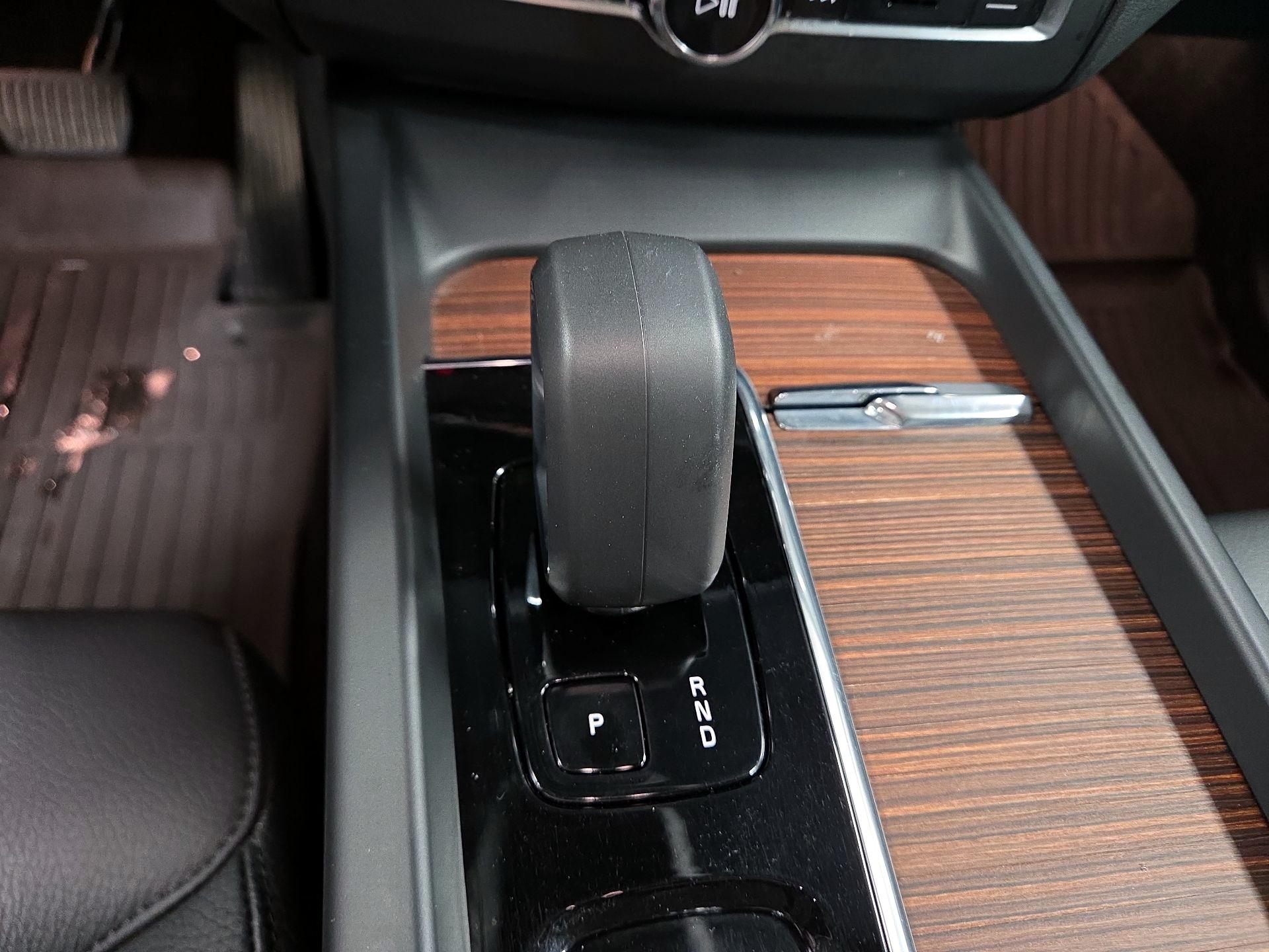 Thumbnail: 2024 Volvo XC60 - 18
