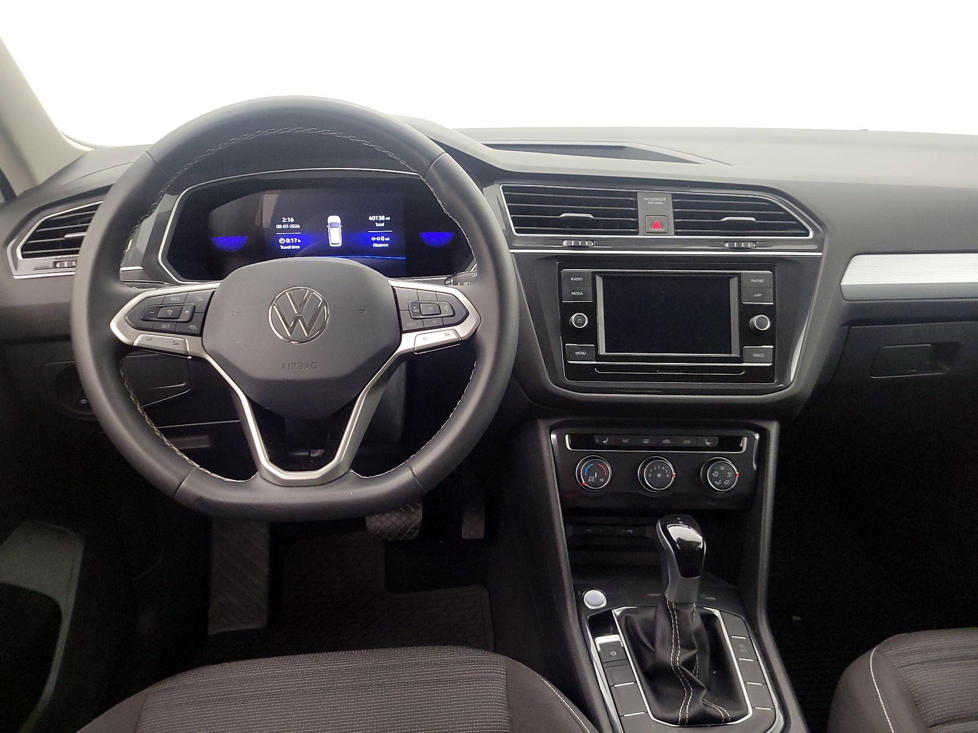 Thumbnail: 2024 Volkswagen Tiguan - 10