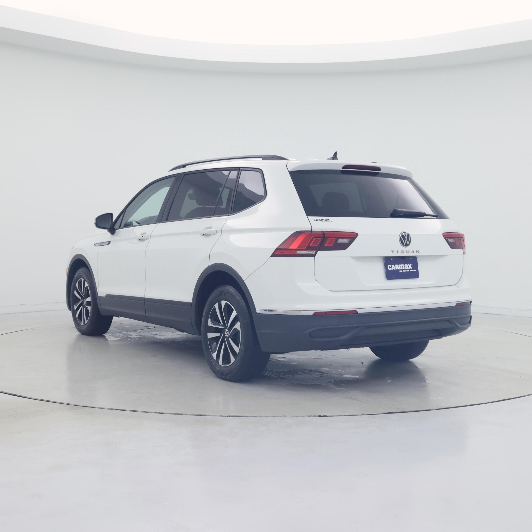 Thumbnail: 2024 Volkswagen Tiguan - 2