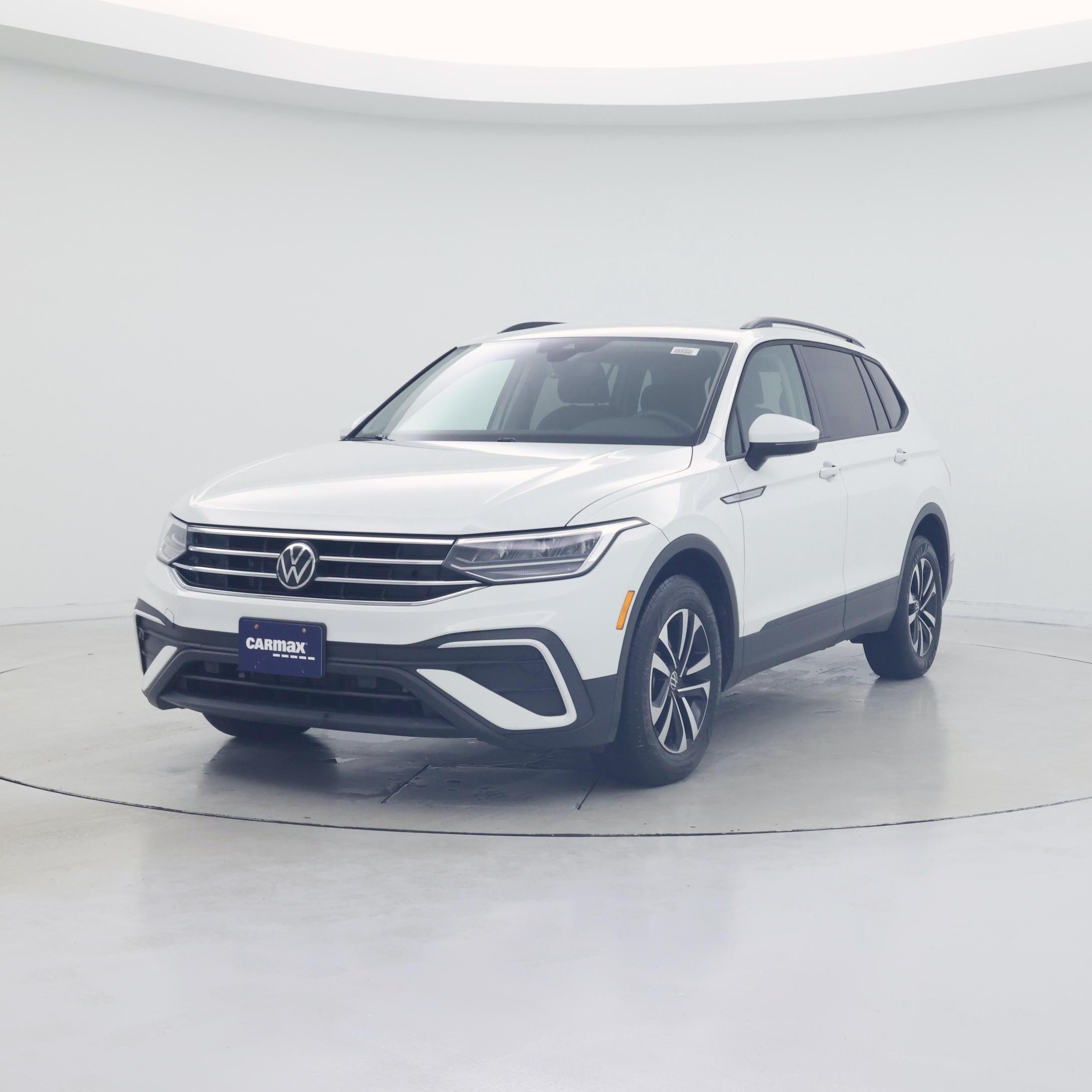 Thumbnail: 2024 Volkswagen Tiguan - 4