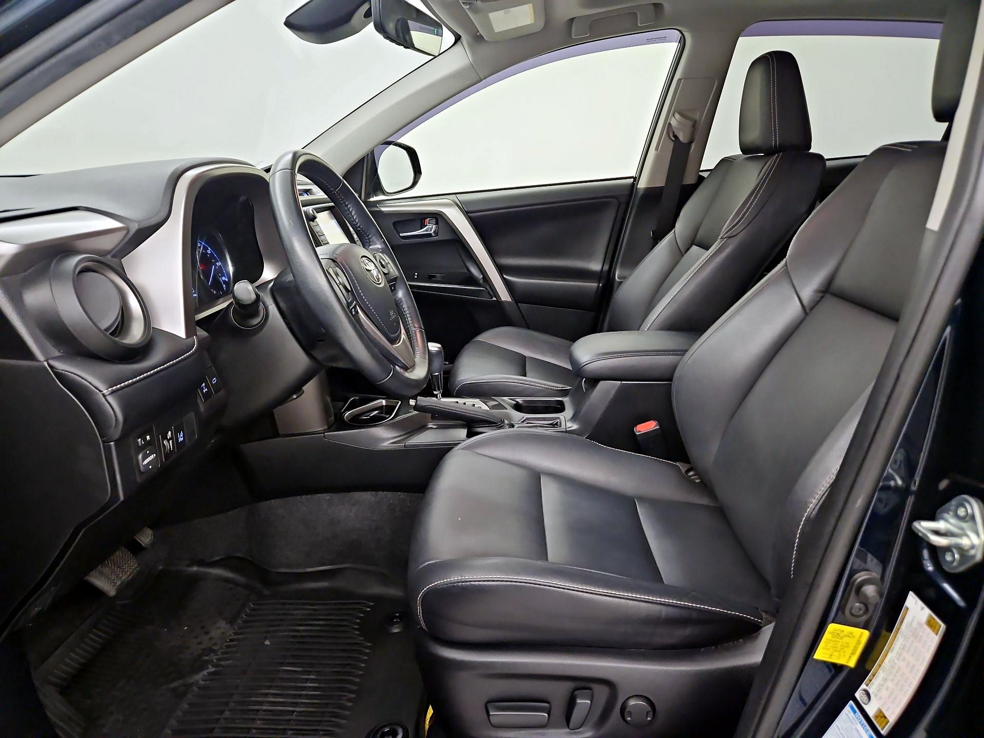 Thumbnail: 2018 Toyota RAV4 - 11
