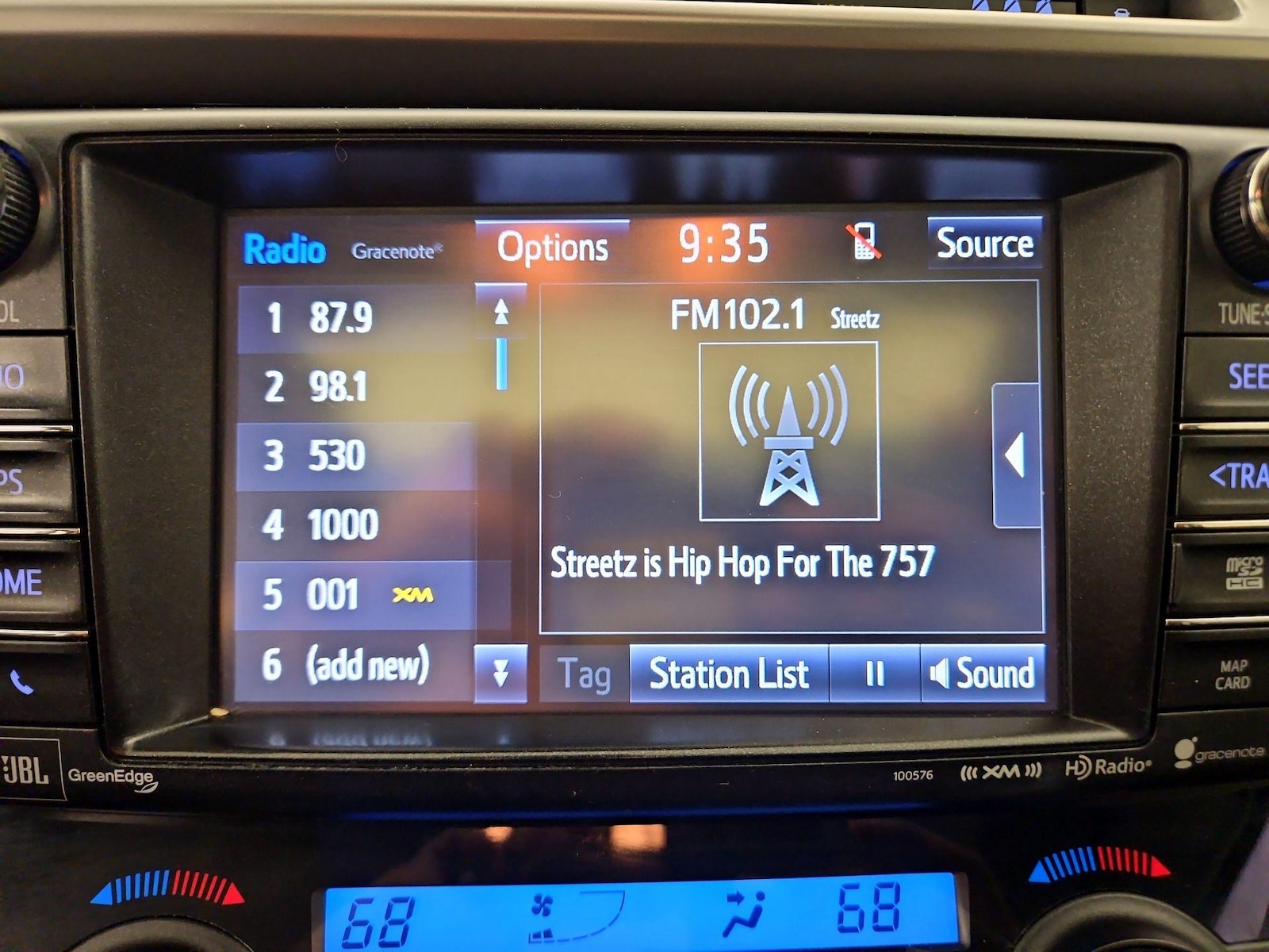 2018 Toyota RAV4 Limited - Photo 16