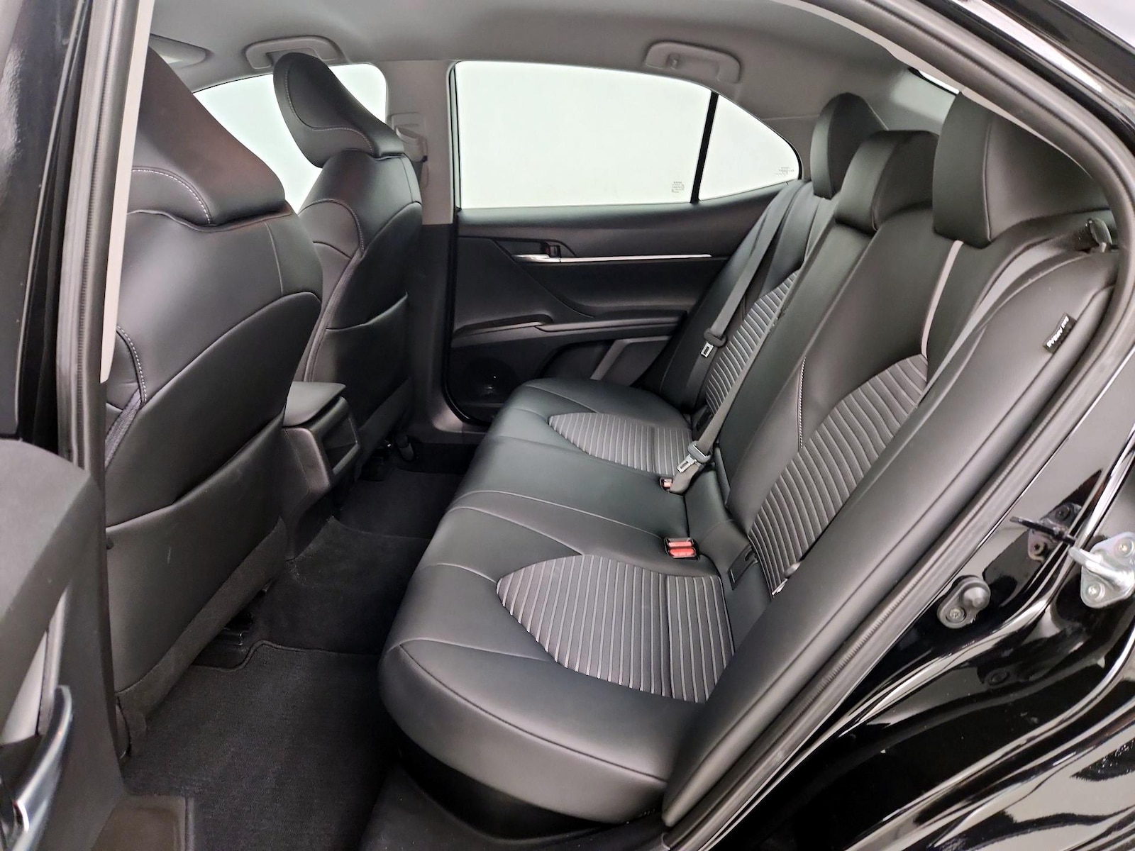 2022 Toyota Camry SE - Photo 20