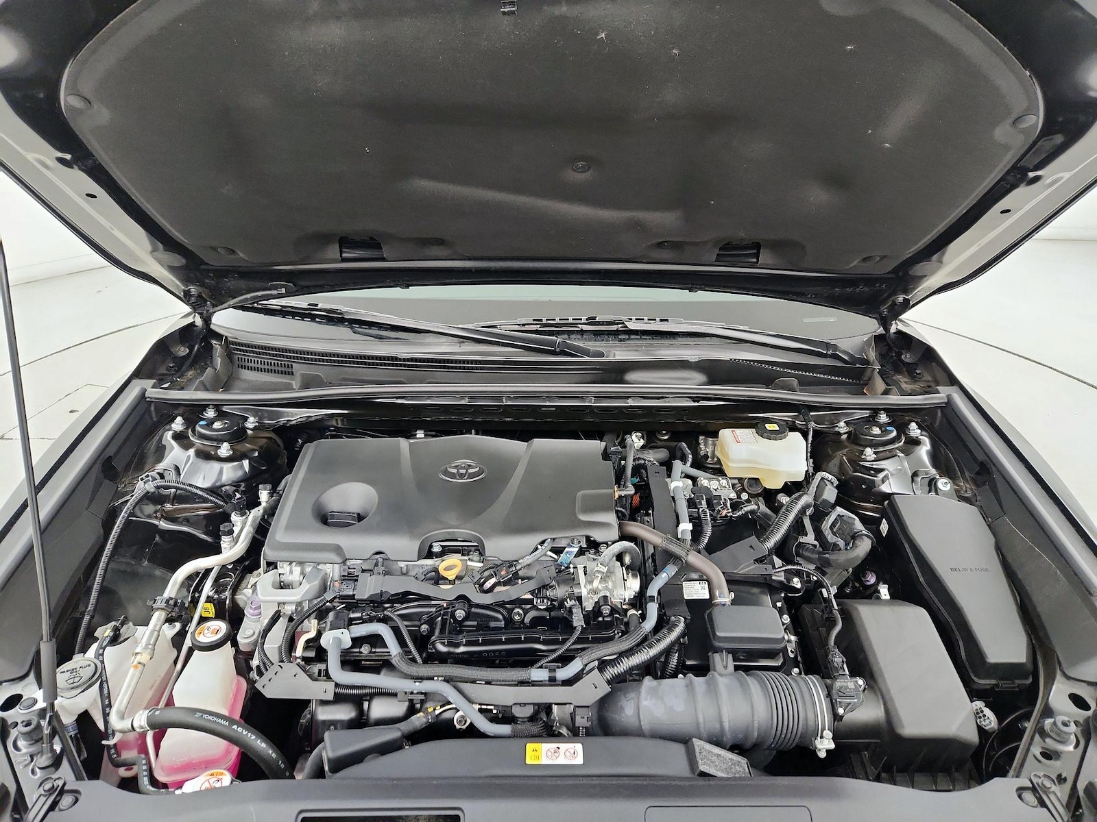 2022 Toyota Camry SE - Photo 22